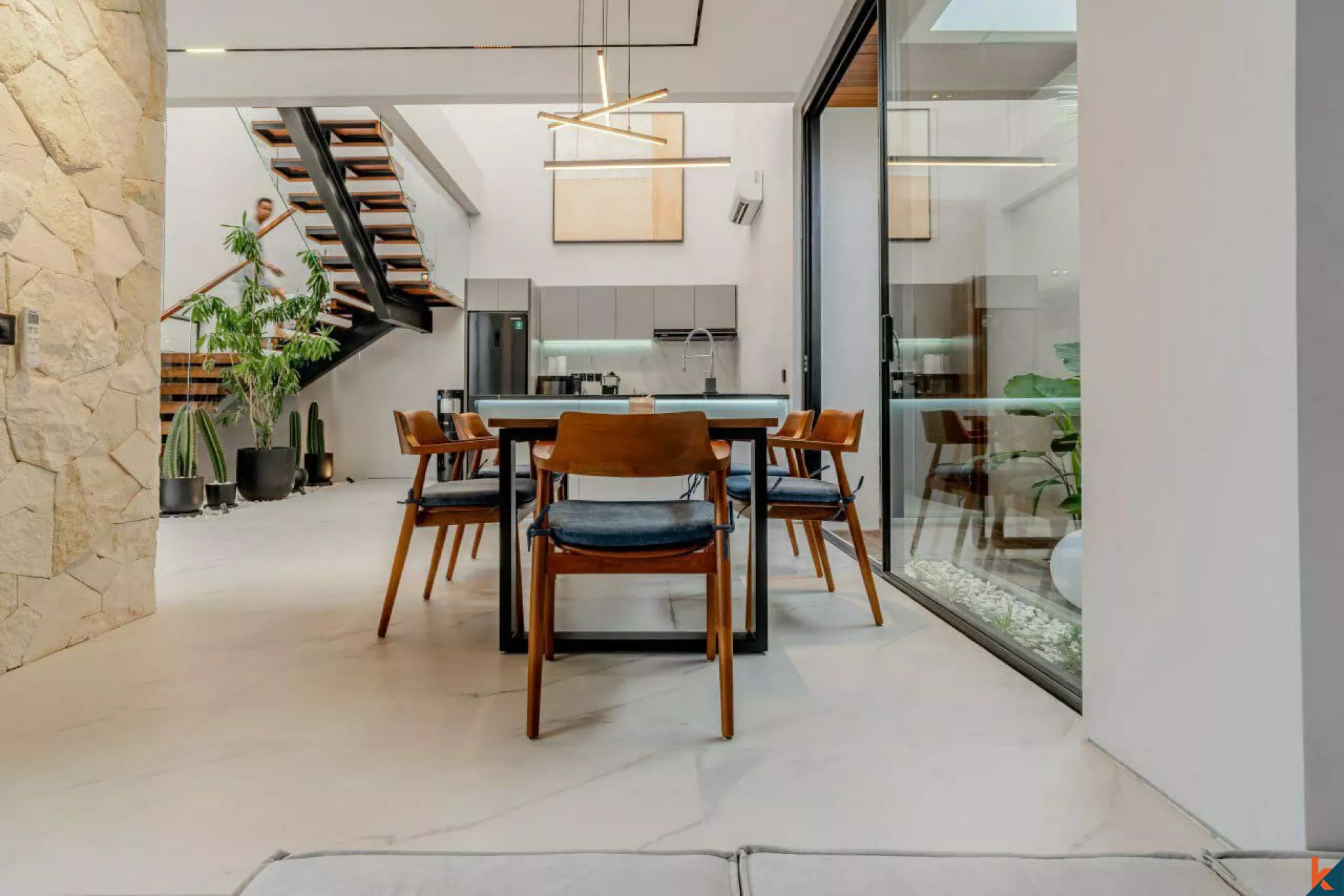 Modern 2-Bedroom Tropical Villa with Open Living in Umalas