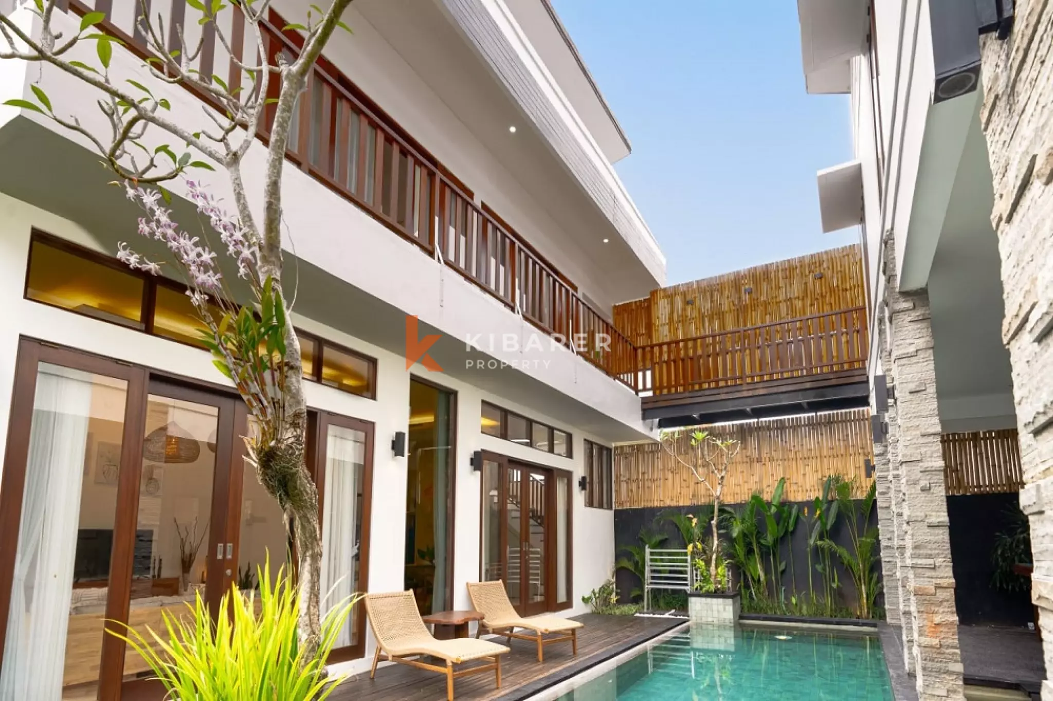 Vie luxueuse dans une villa de trois chambres au centre de Berawa