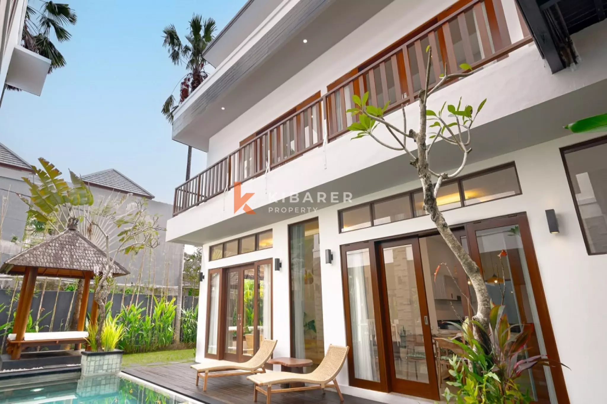 Vie luxueuse dans une villa de trois chambres au centre de Berawa