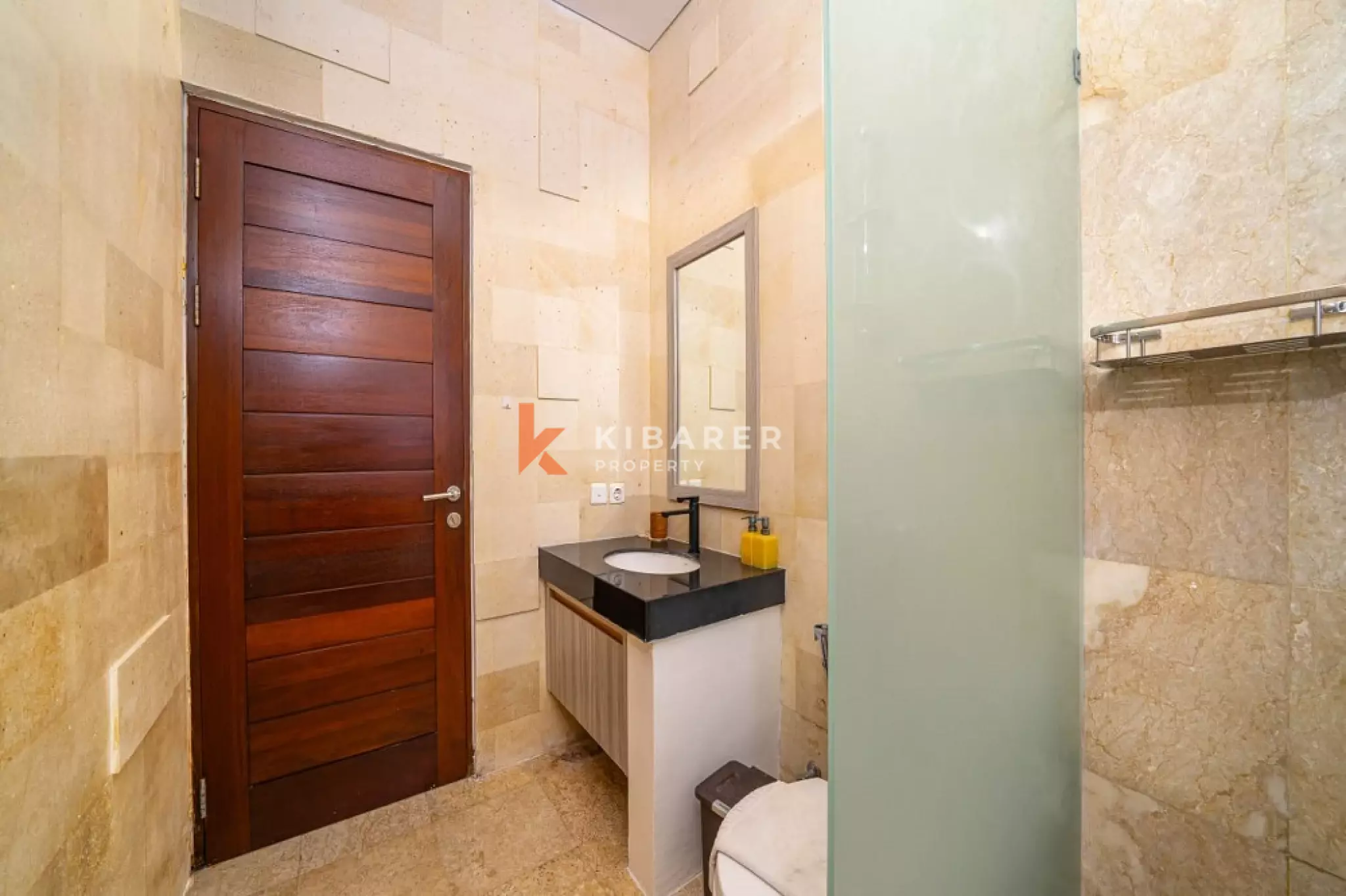 Vie luxueuse dans une villa de trois chambres au centre de Berawa