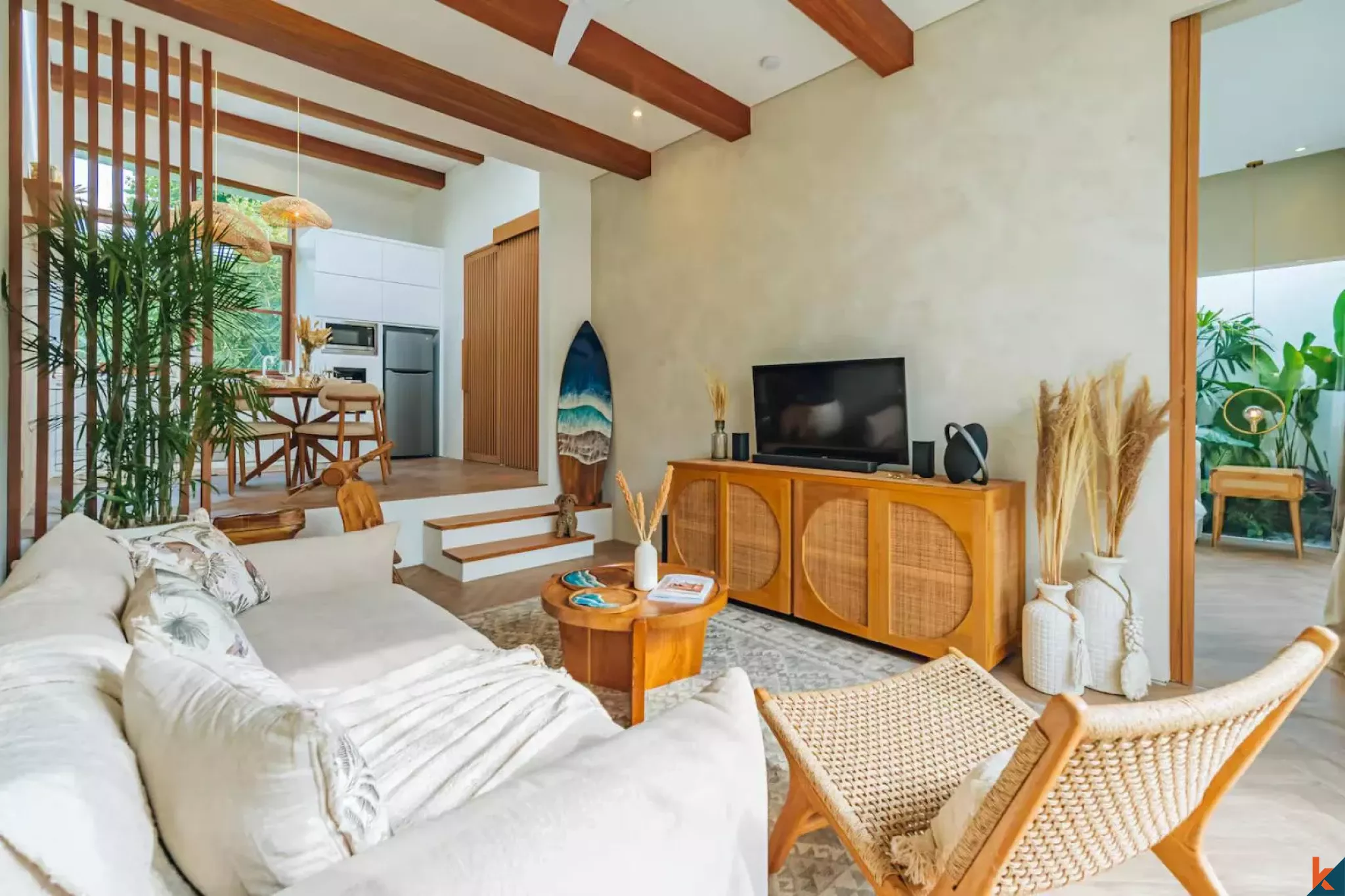 Tropical Haven One Bedroom Leasehold Villa Walking Distance to the Beach in Canggu