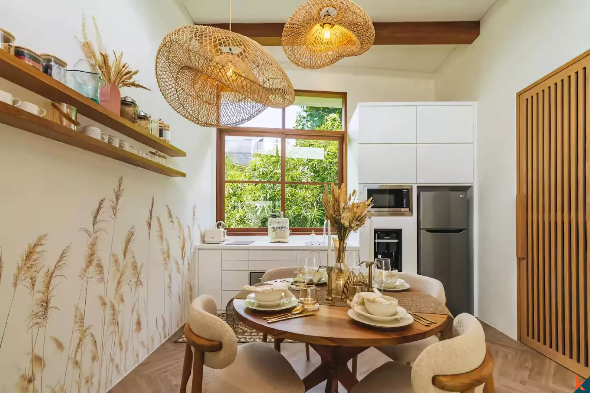 Tropical Haven One Bedroom Leasehold Villa Walking Distance to the Beach in Canggu