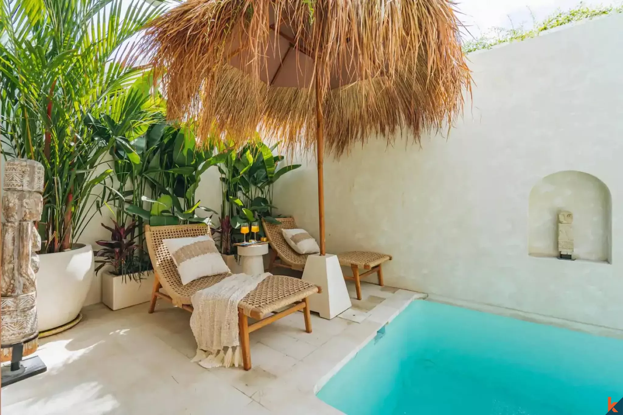 Tropical Haven One Bedroom Leasehold Villa Walking Distance to the Beach in Canggu