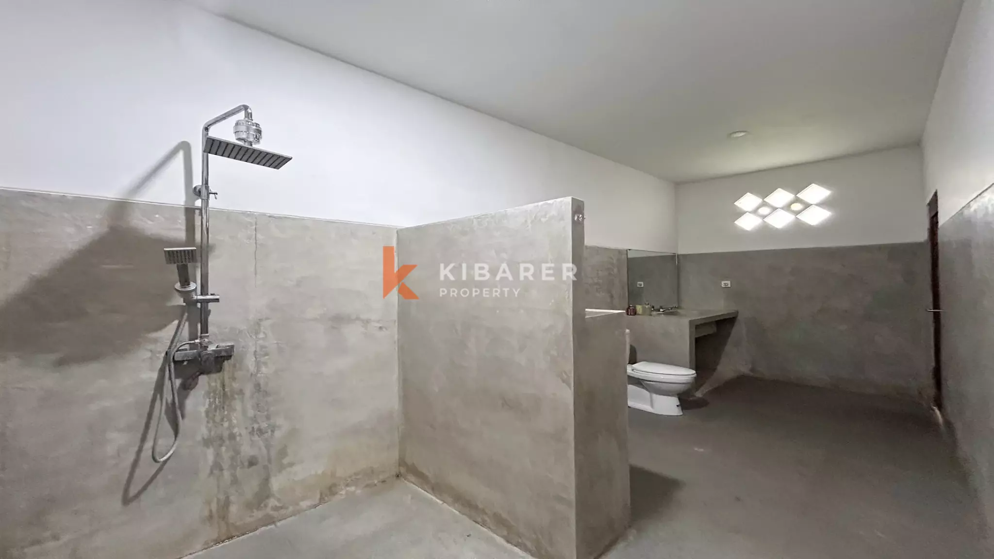 Stunning Two-Bedroom Enclosed Living Tropical Villa in Pererenan