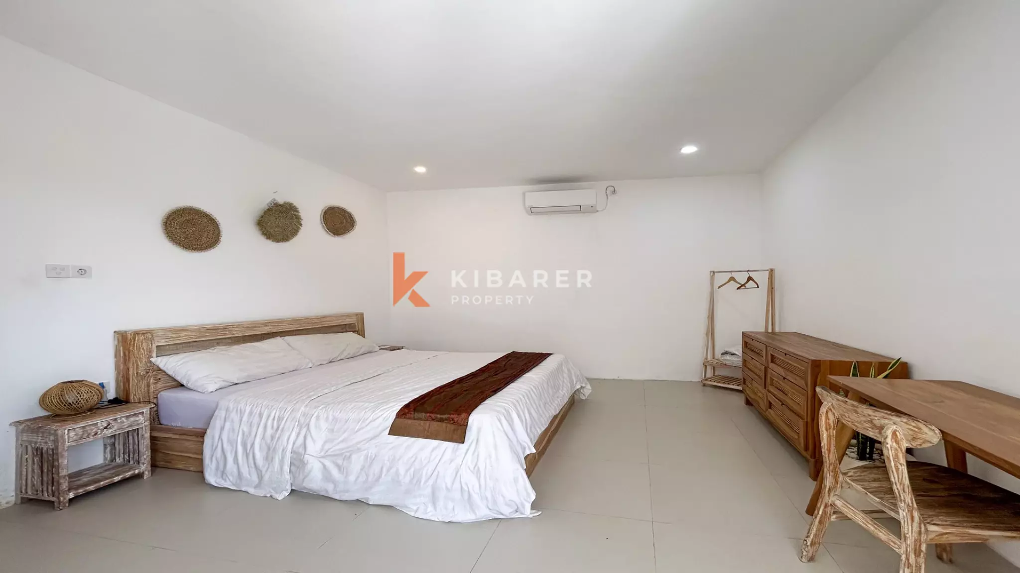 Stunning Two-Bedroom Enclosed Living Tropical Villa in Pererenan