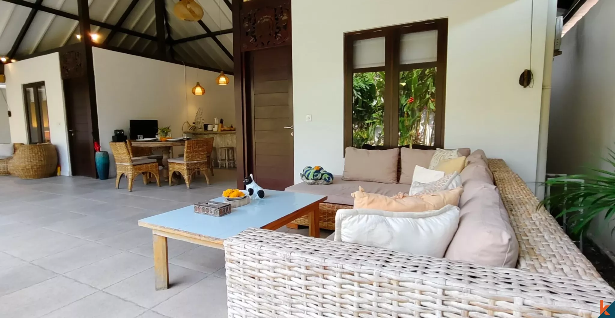Tropical 2-Bedroom Villa with Private Pool in Kerobokan