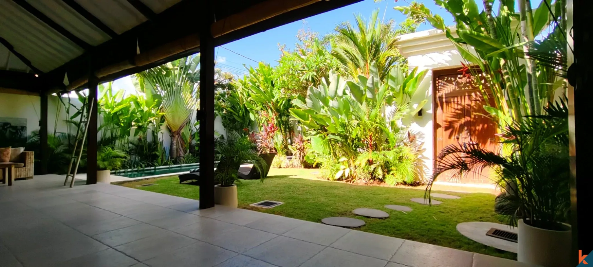 Tropical 2-Bedroom Villa with Private Pool in Kerobokan