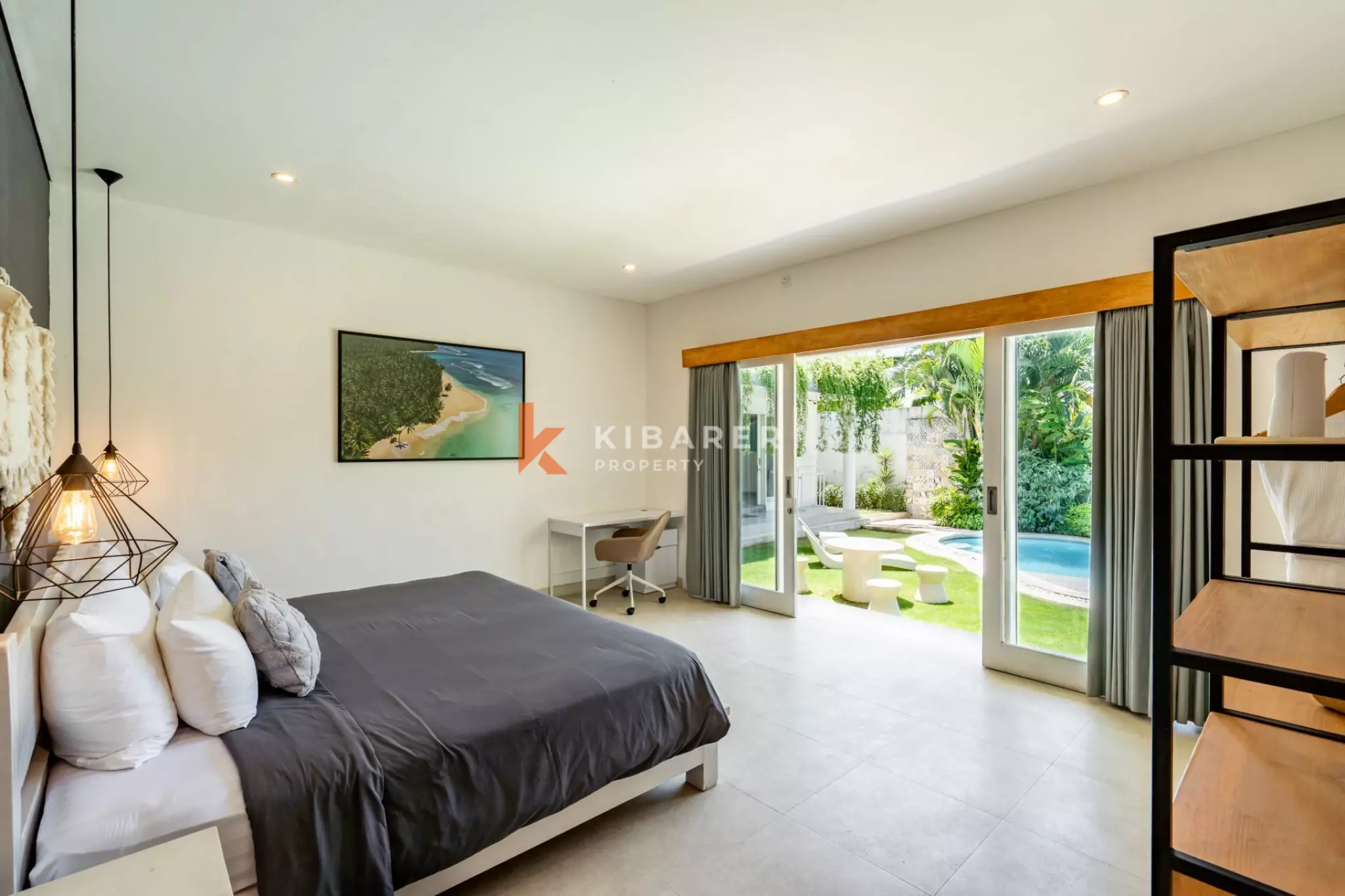 Rare villa de cinq chambres avec jardin clos à Canggu