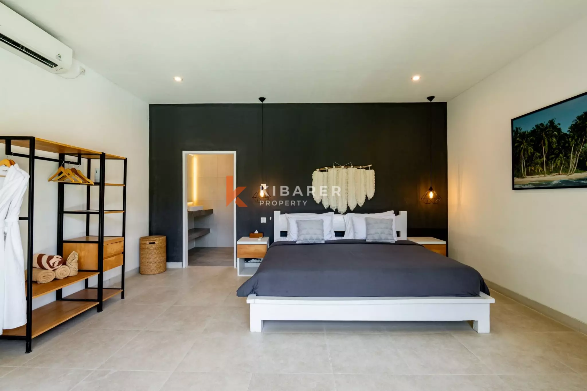 Rare villa de cinq chambres avec jardin clos à Canggu