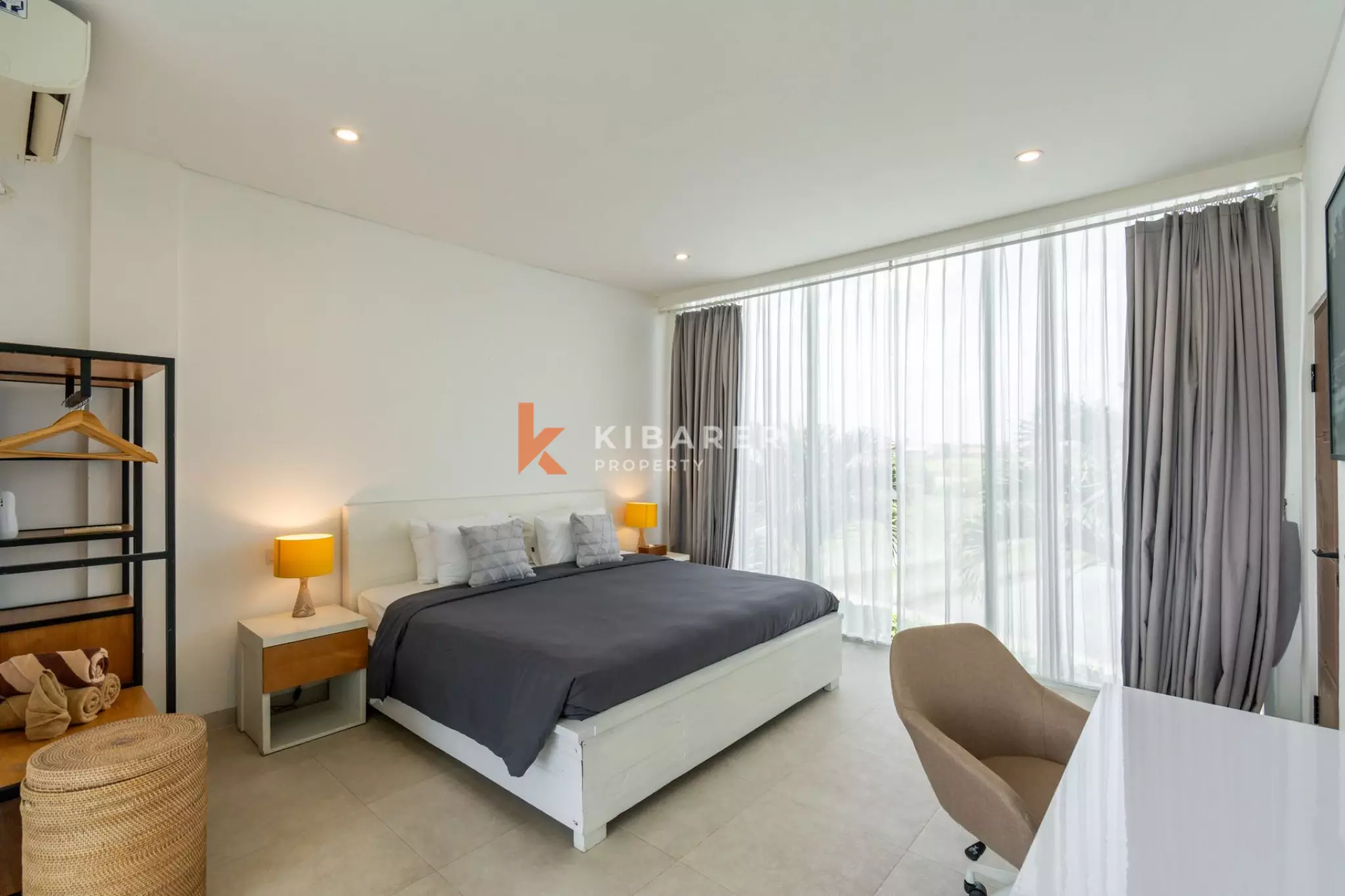 Rare villa de cinq chambres avec jardin clos à Canggu