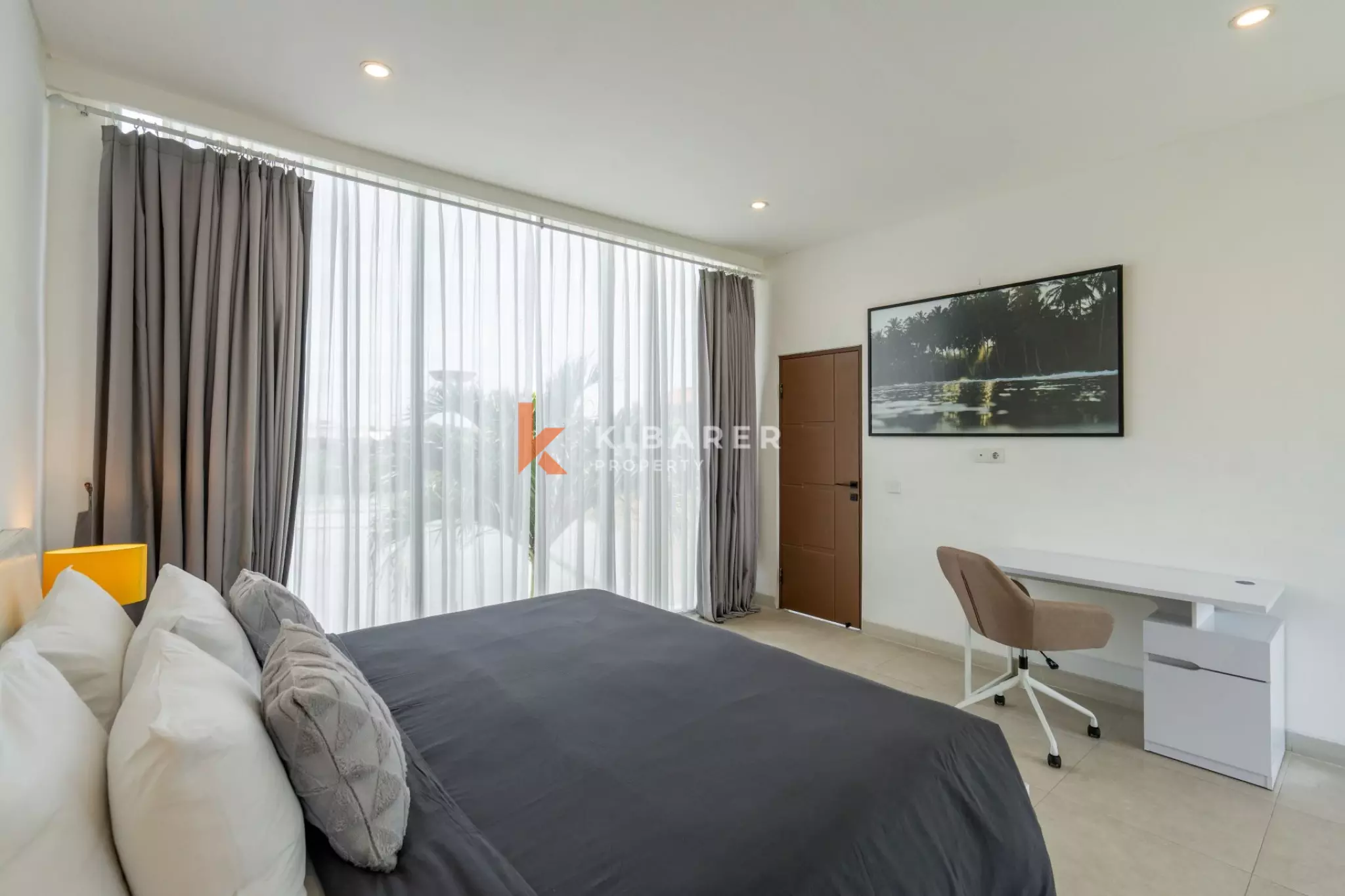 Rare villa de cinq chambres avec jardin clos à Canggu