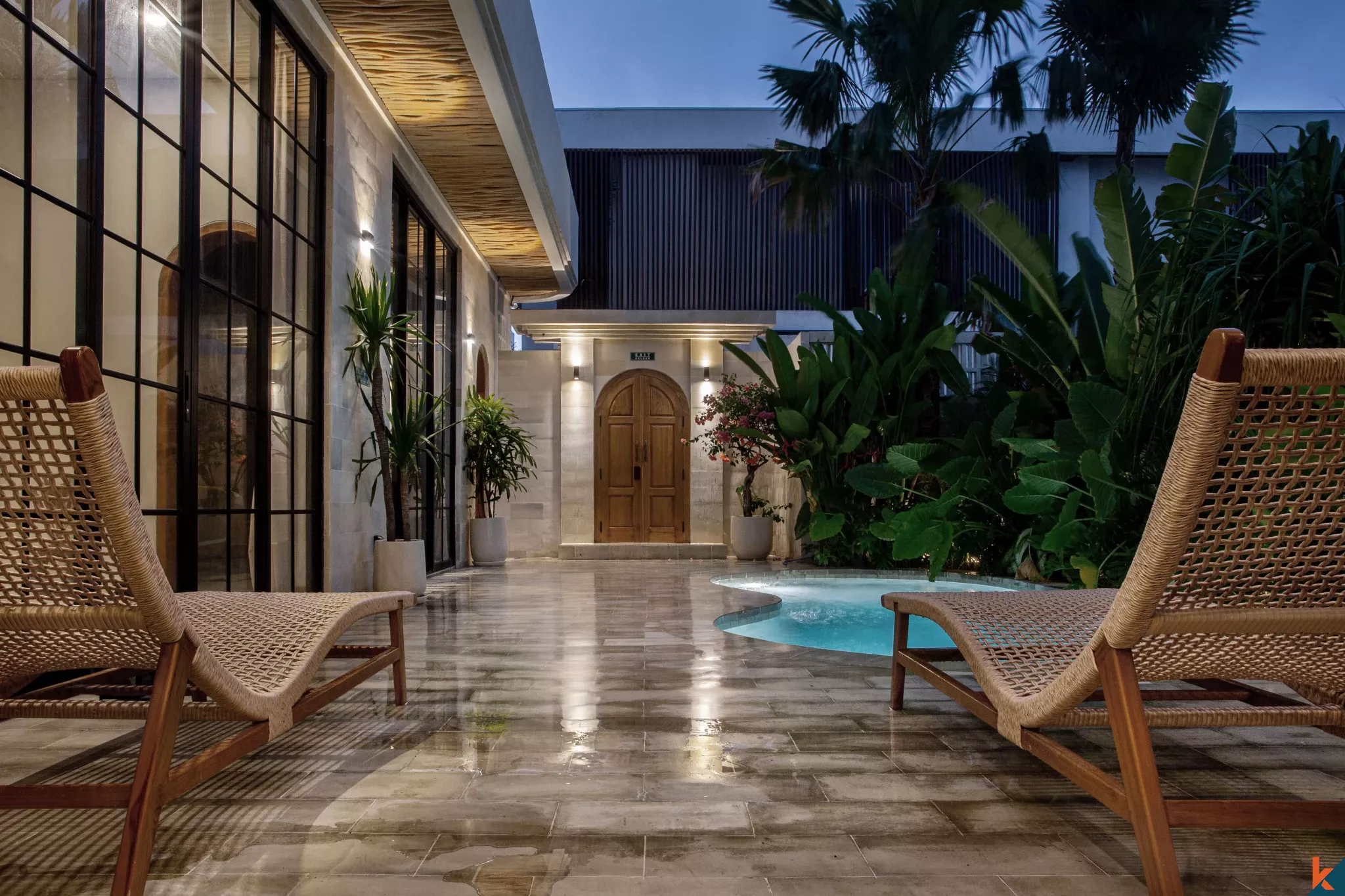 Vila Pribadi Elegan 2 Kamar Tidur dengan Kolam Renang di Cemagi yang Tenang