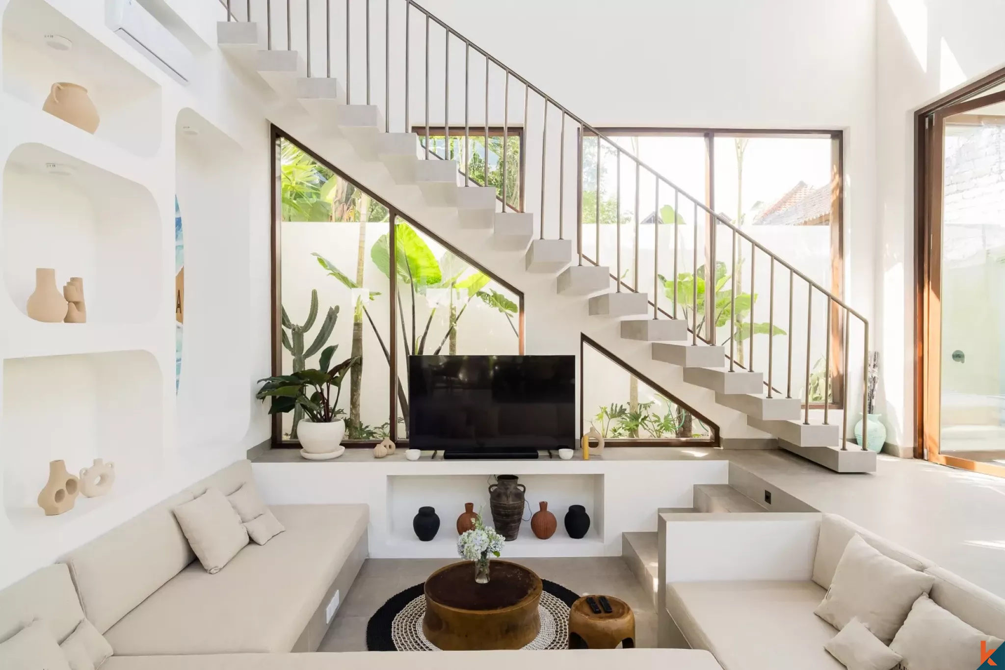 Vila sewa dua kamar tidur yang stylish dan baru di Ungasan