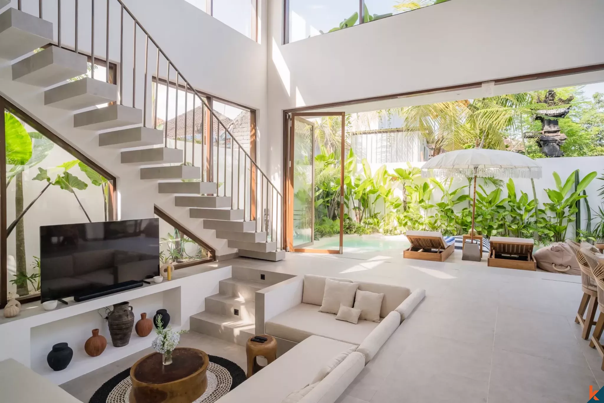 Vila sewa dua kamar tidur yang stylish dan baru di Ungasan