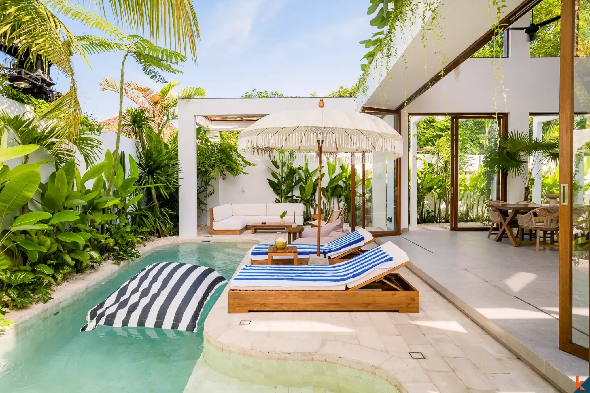 Vila sewa dua kamar tidur yang stylish dan baru di Ungasan