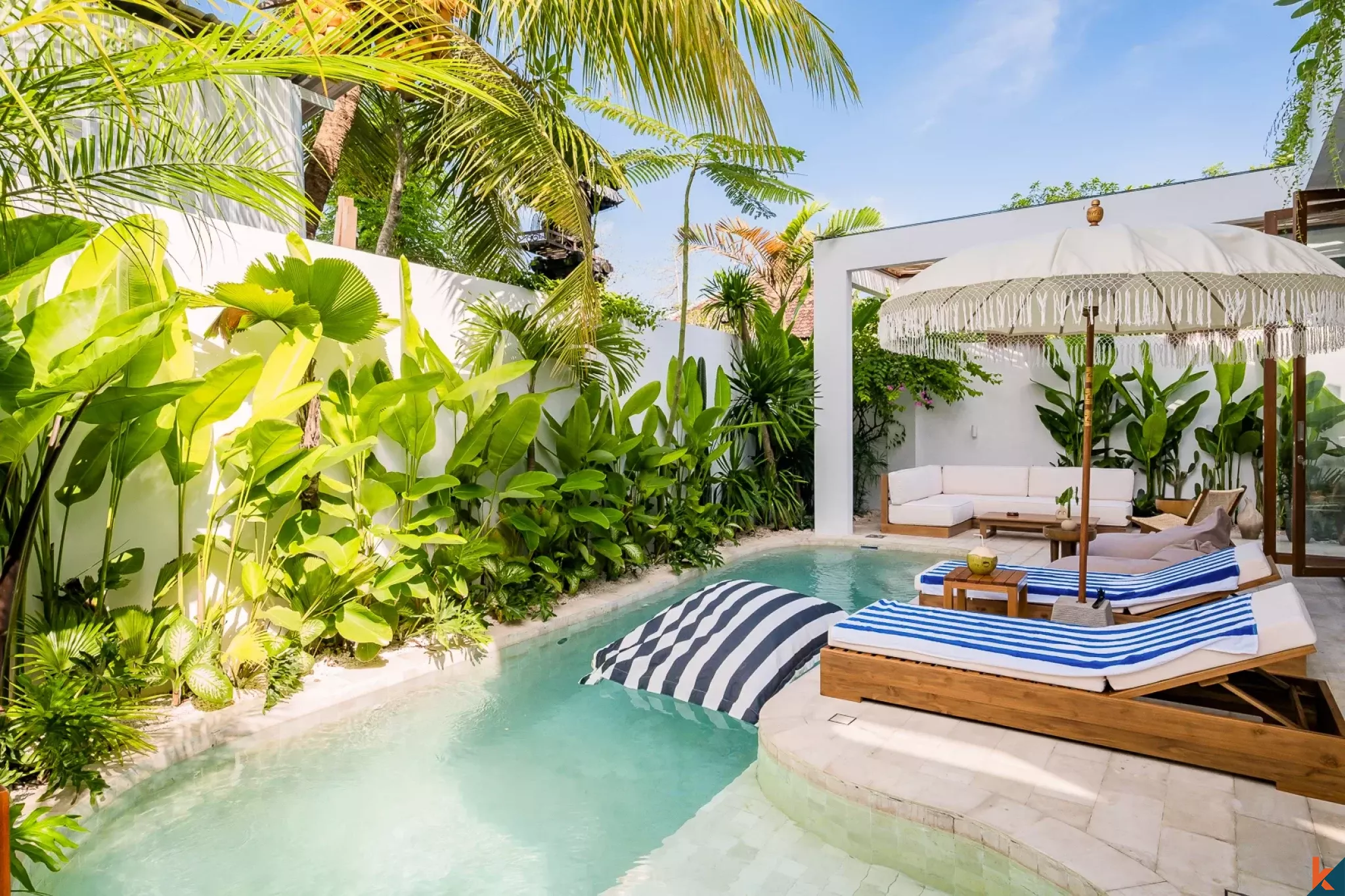 Vila sewa dua kamar tidur yang stylish dan baru di Ungasan