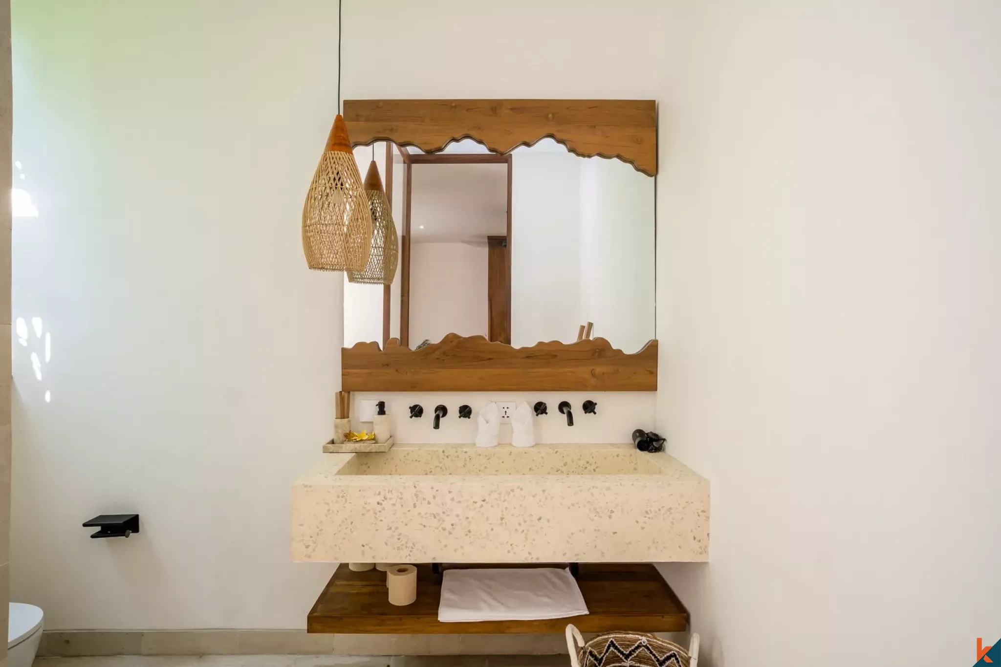 Vila sewa dua kamar tidur yang stylish dan baru di Ungasan