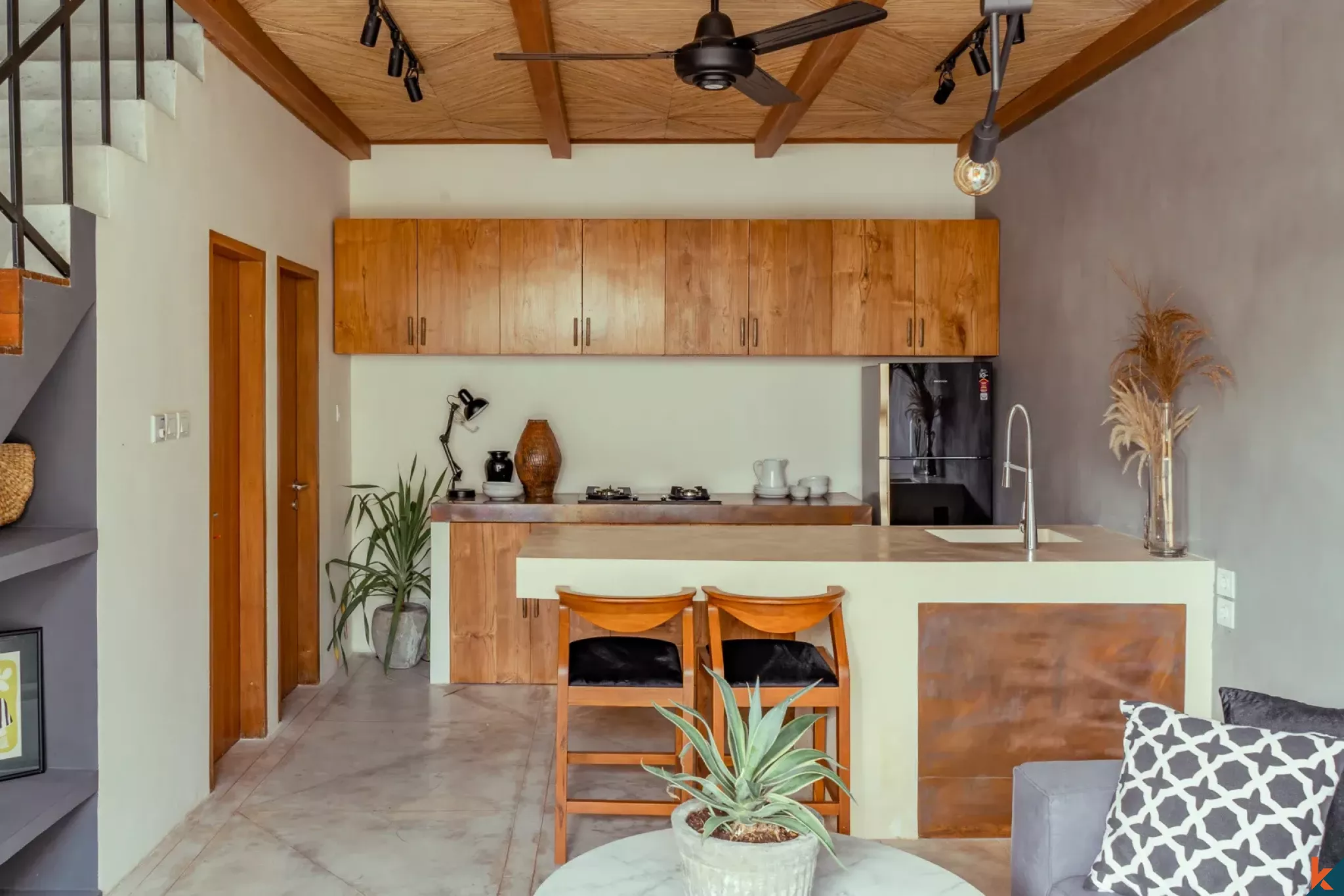 Dijual Villa Satu Kamar Tidur yang Menawan di Kayu Tulang