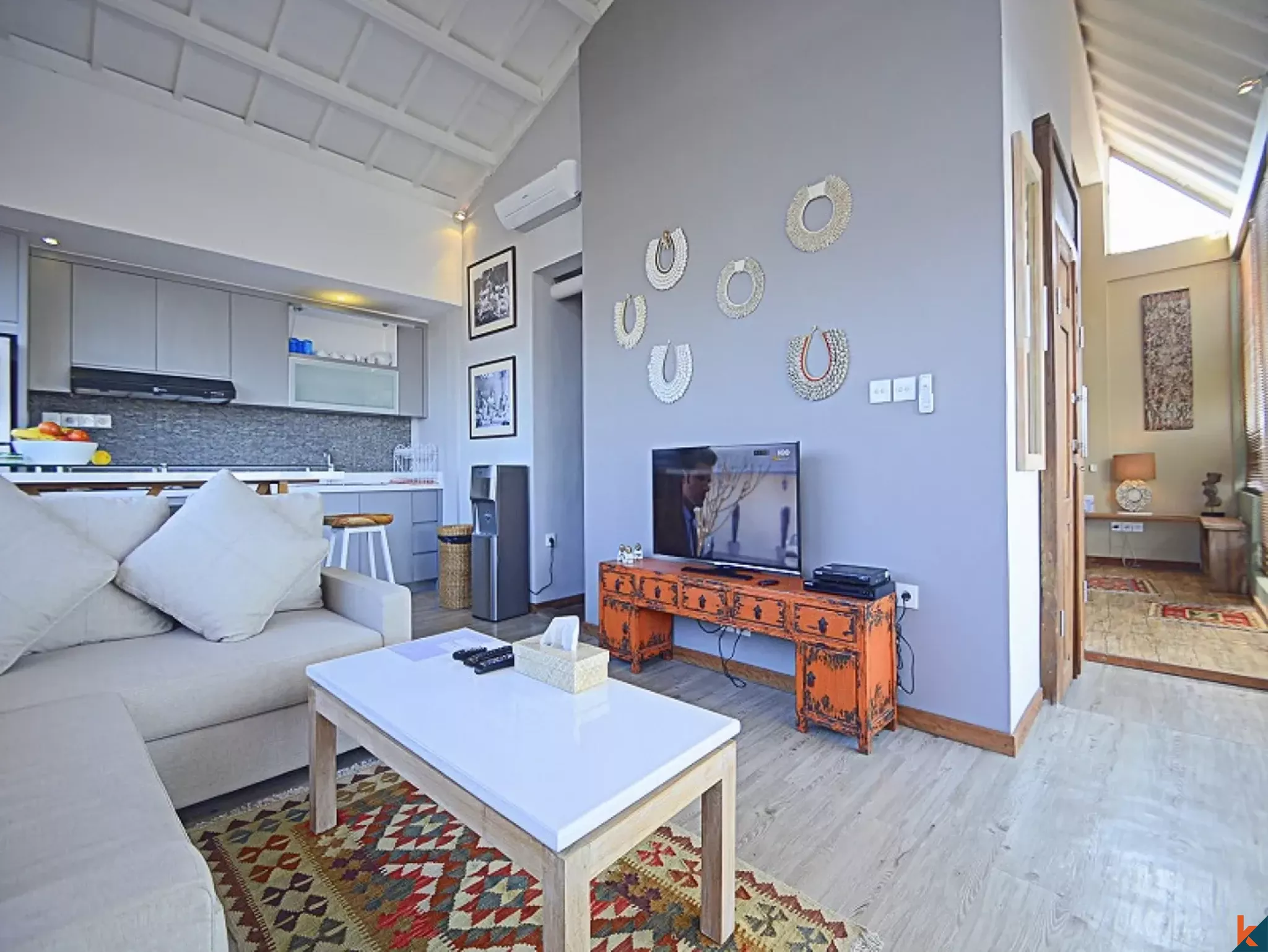 Great one bedroom penthouse with private pool and amazing beach view