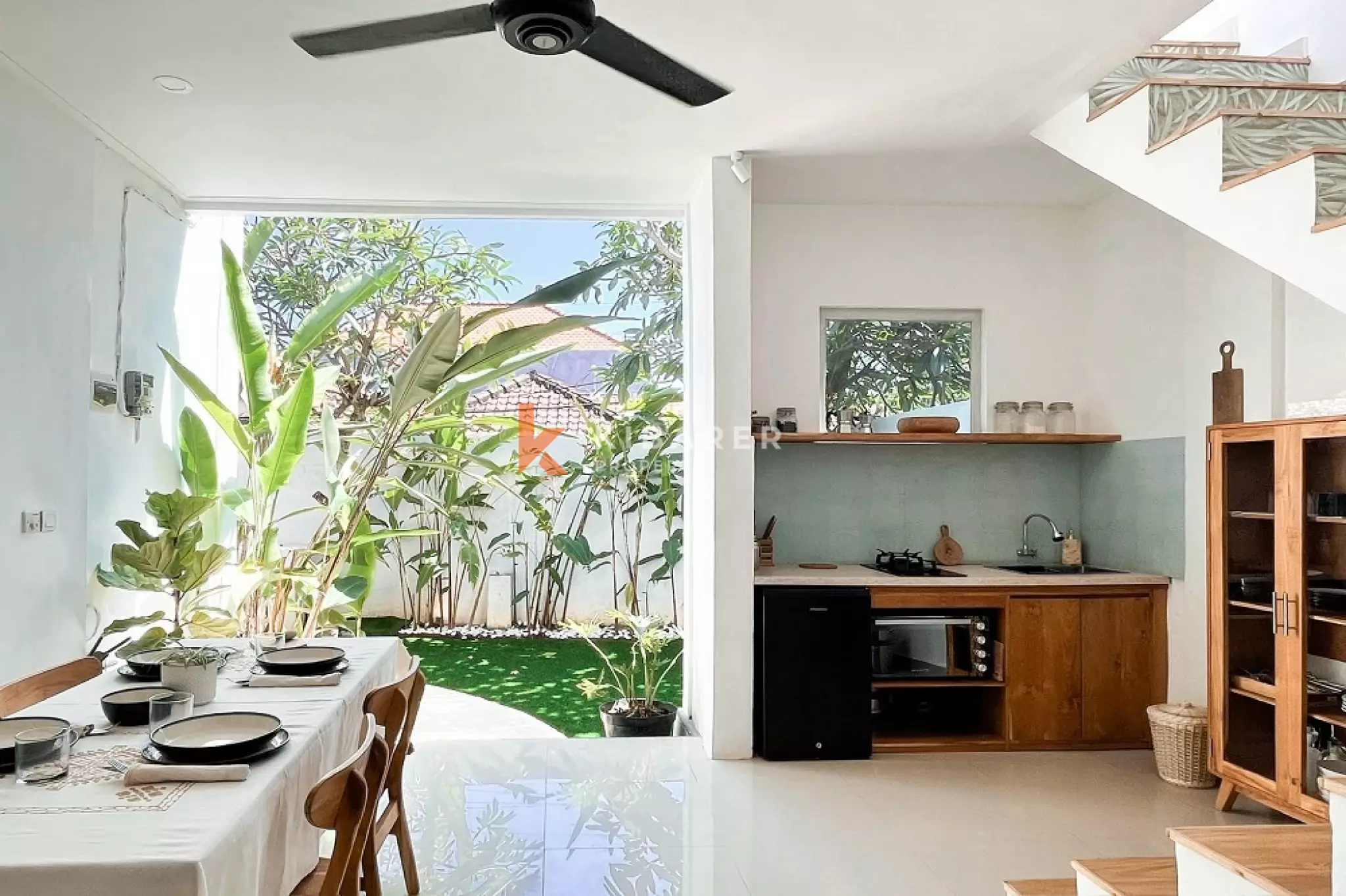 Over Lease Minimalist Two-Bedrooms Villa with Generous Garden