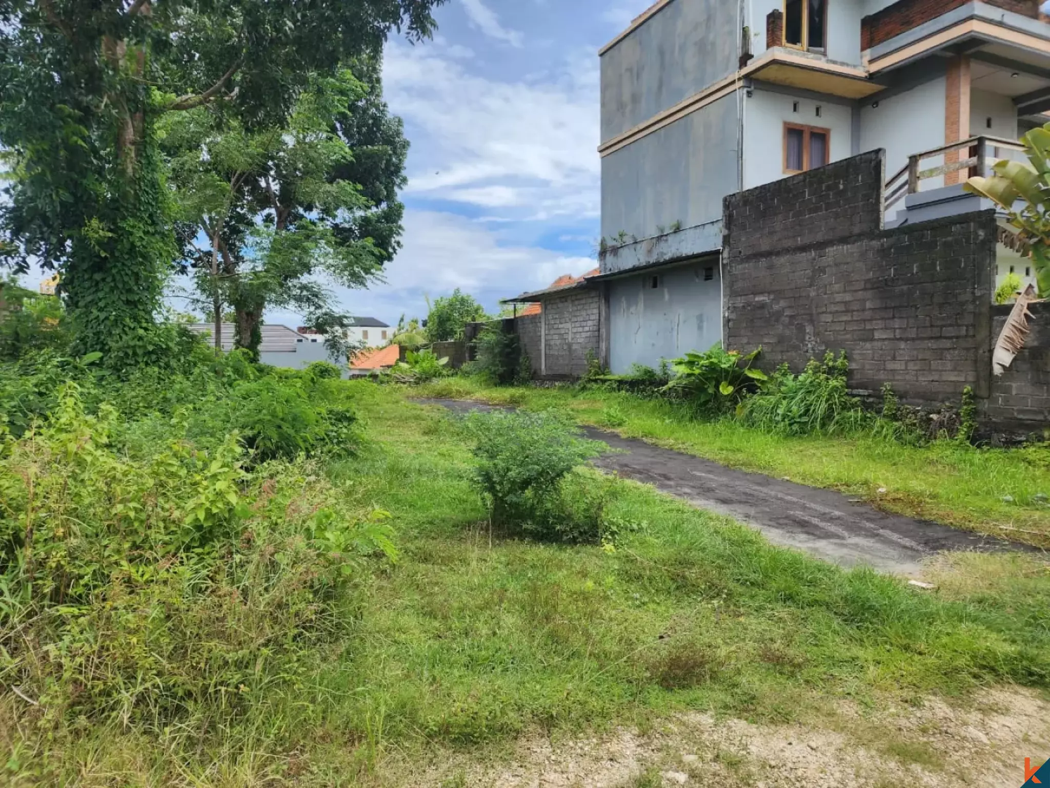 Terrain de premier choix en pleine propriété de quatre Ares carrés à Ungasan