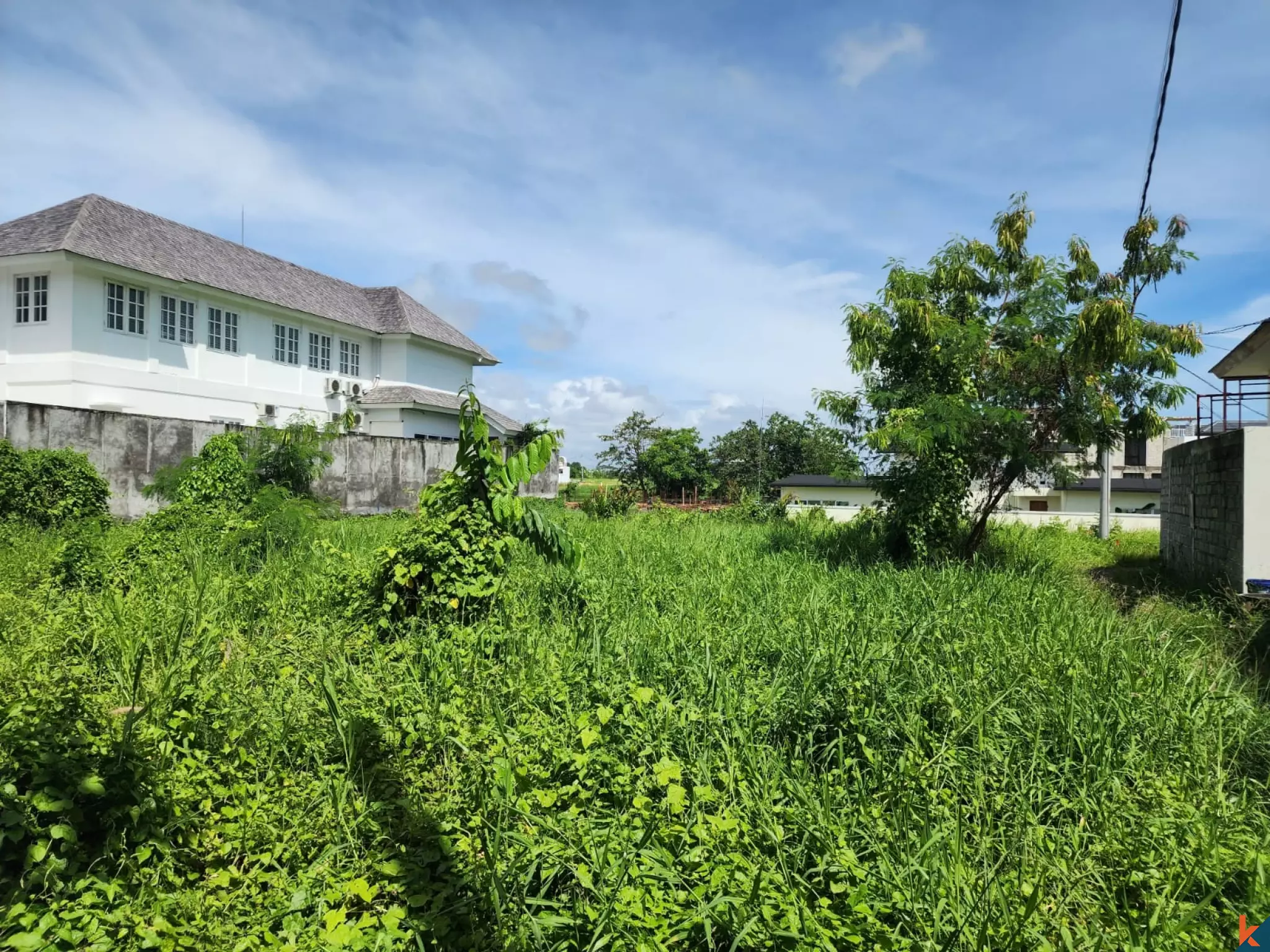 Investissement locatif solide avec option de prolongation près de la plage à Seseh