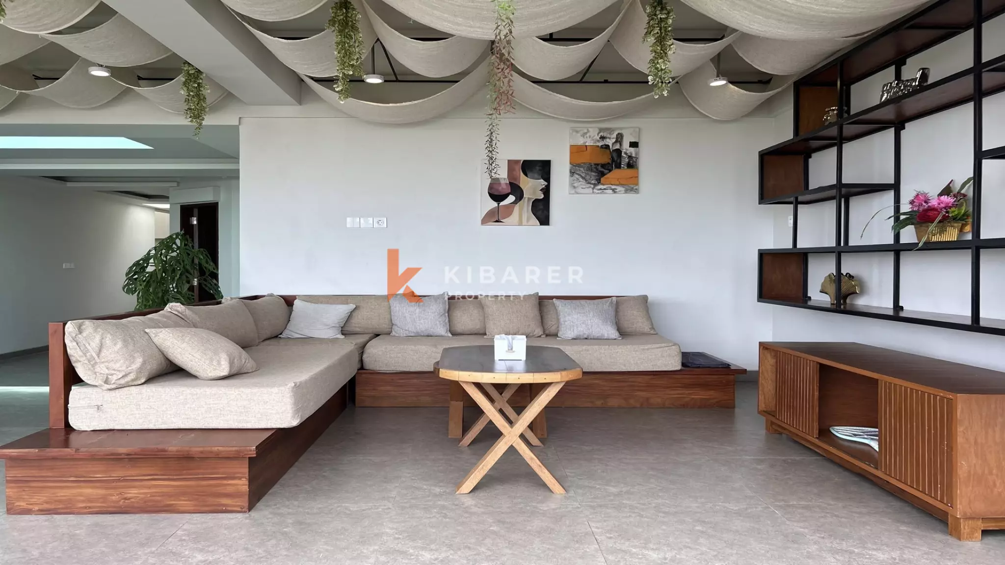 Superbe villa de quatre chambres avec piscine sur le toit et vue panoramique à Uluwatu