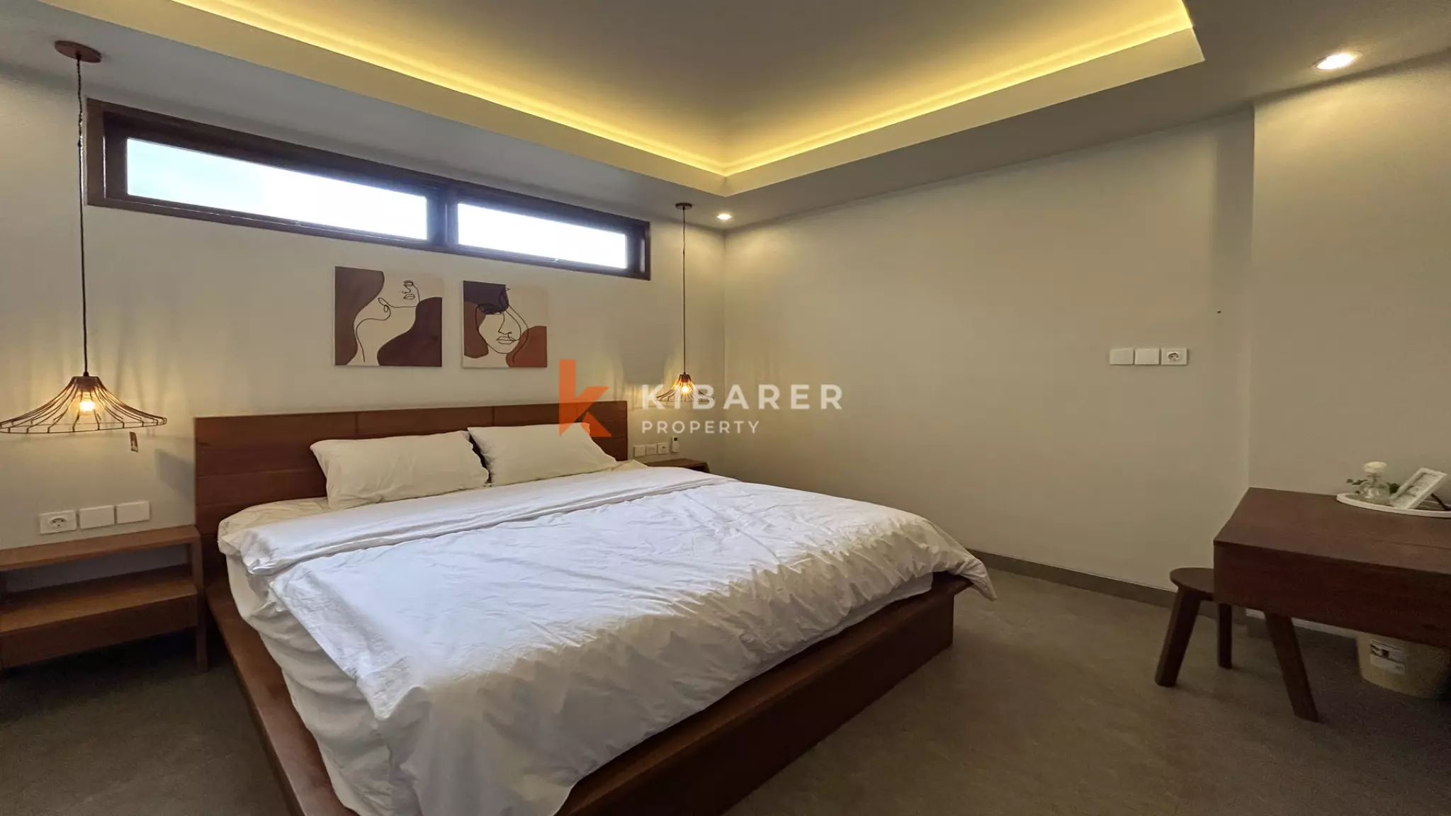 Superbe villa de quatre chambres avec piscine sur le toit et vue panoramique à Uluwatu