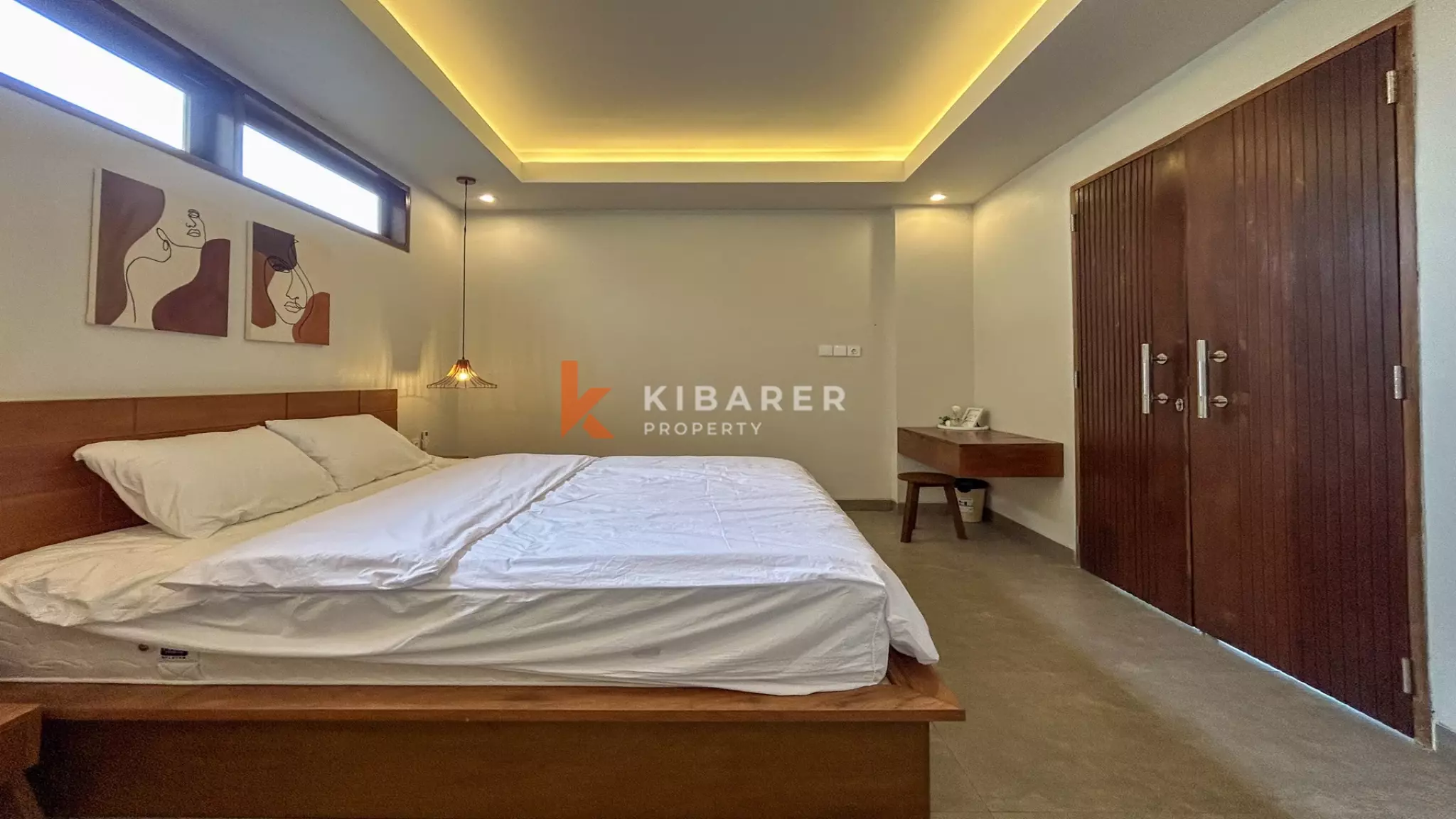 Superbe villa de quatre chambres avec piscine sur le toit et vue panoramique à Uluwatu