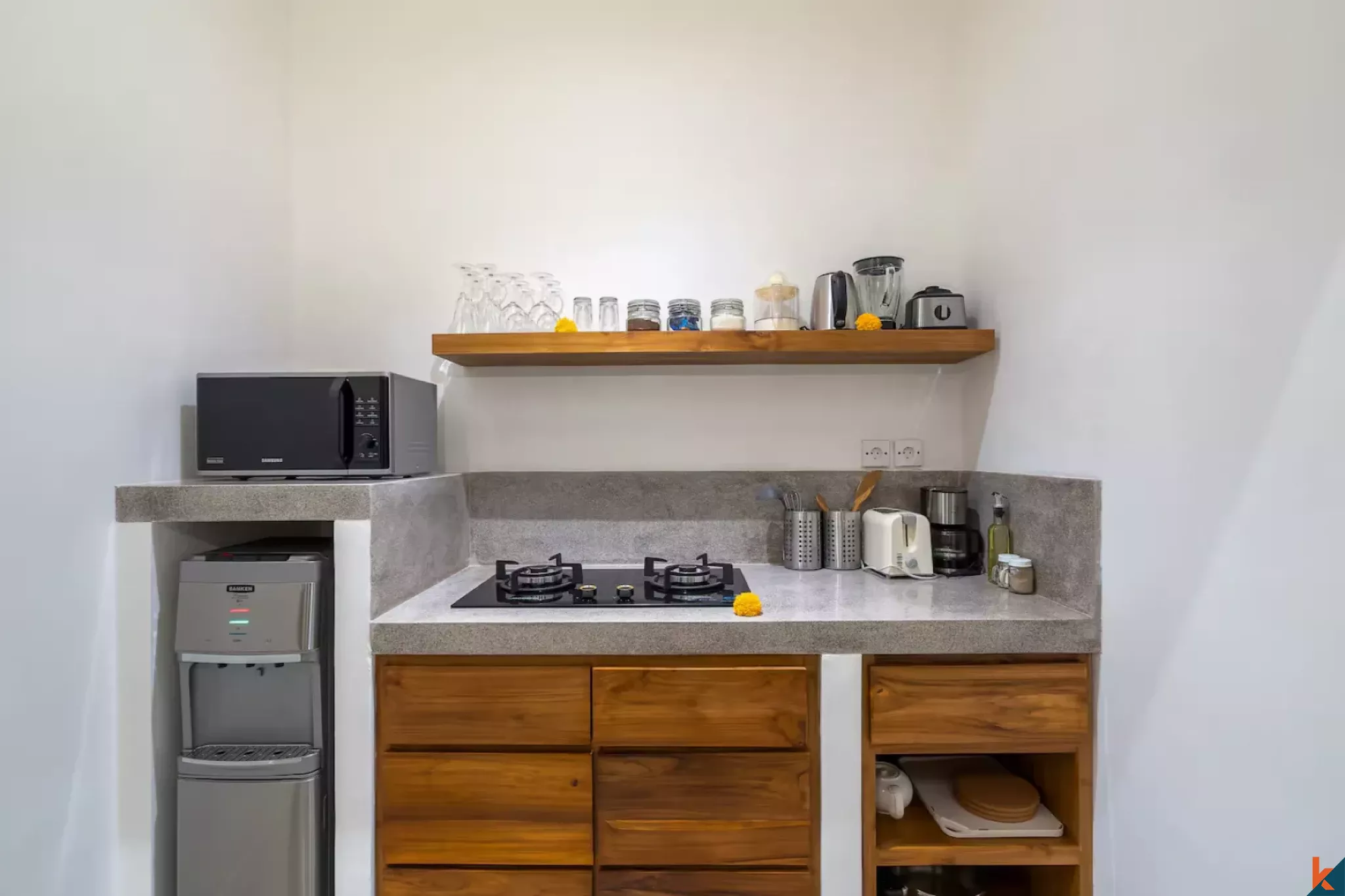 Tropical One Bedroom Leasehold Villa Near Nyanyi Beach