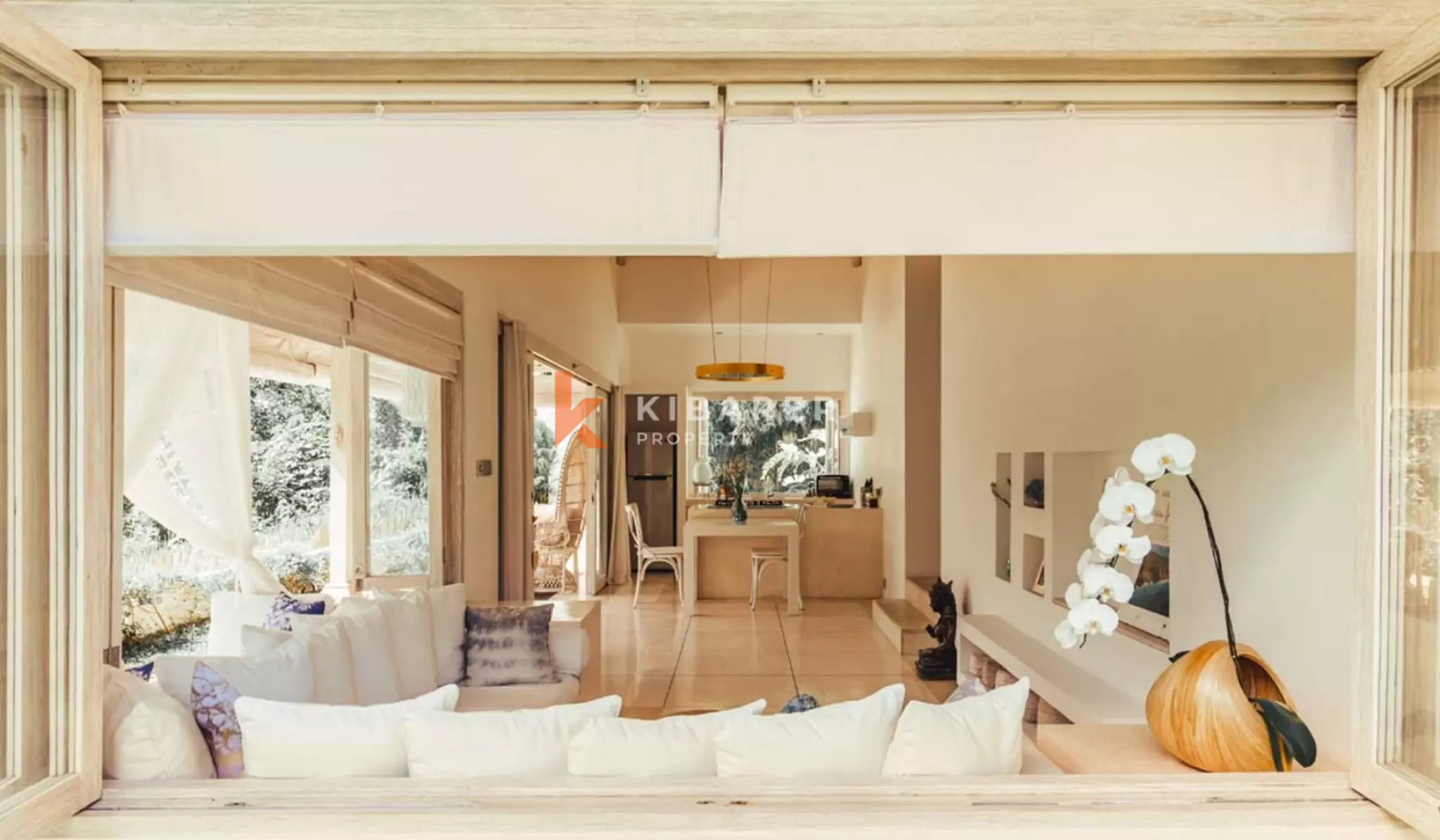 Romantic One Bedroom Nature Hideaway with Infinity Pool Nestled in Ubud