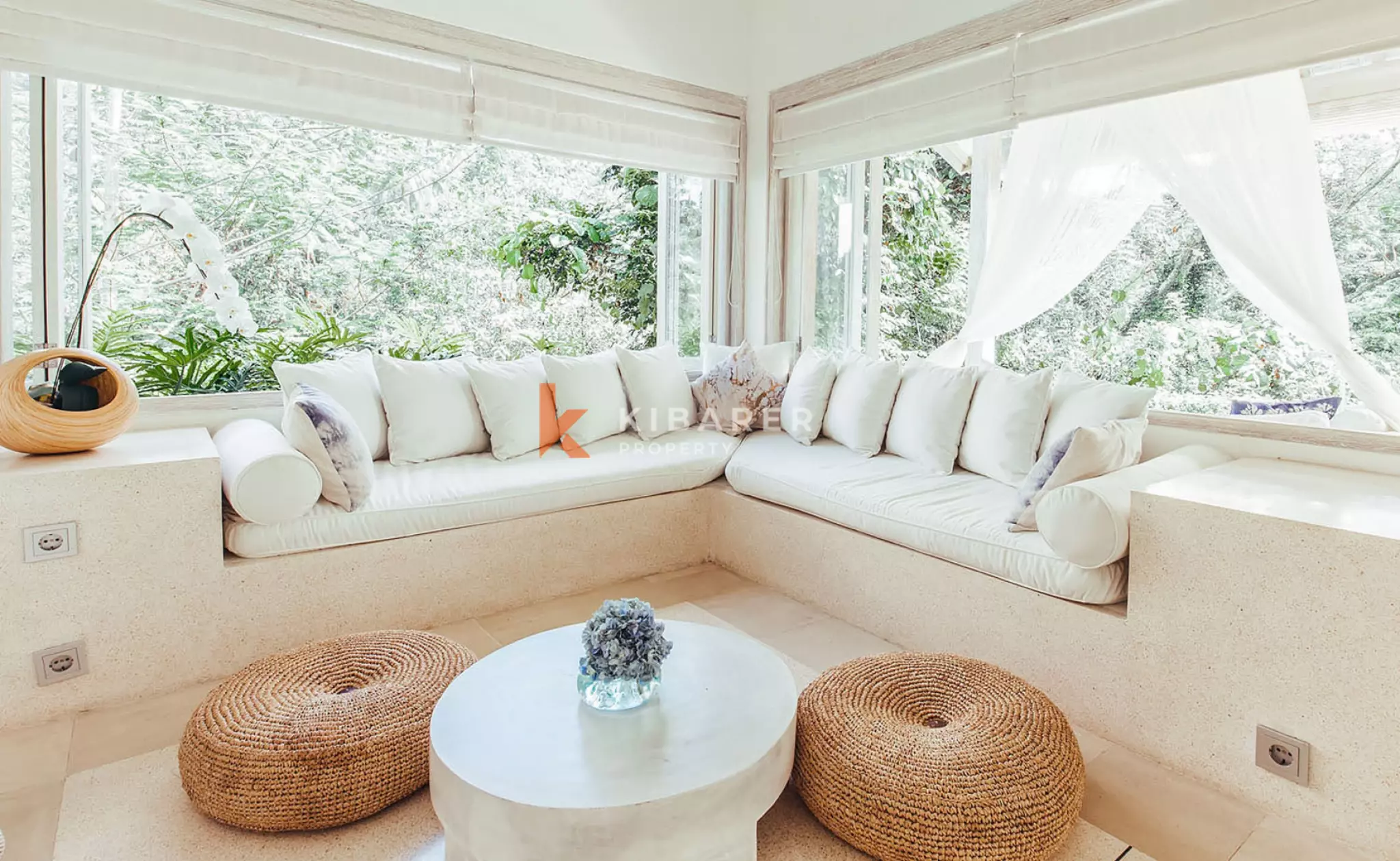 Romantic One Bedroom Nature Hideaway with Infinity Pool Nestled in Ubud