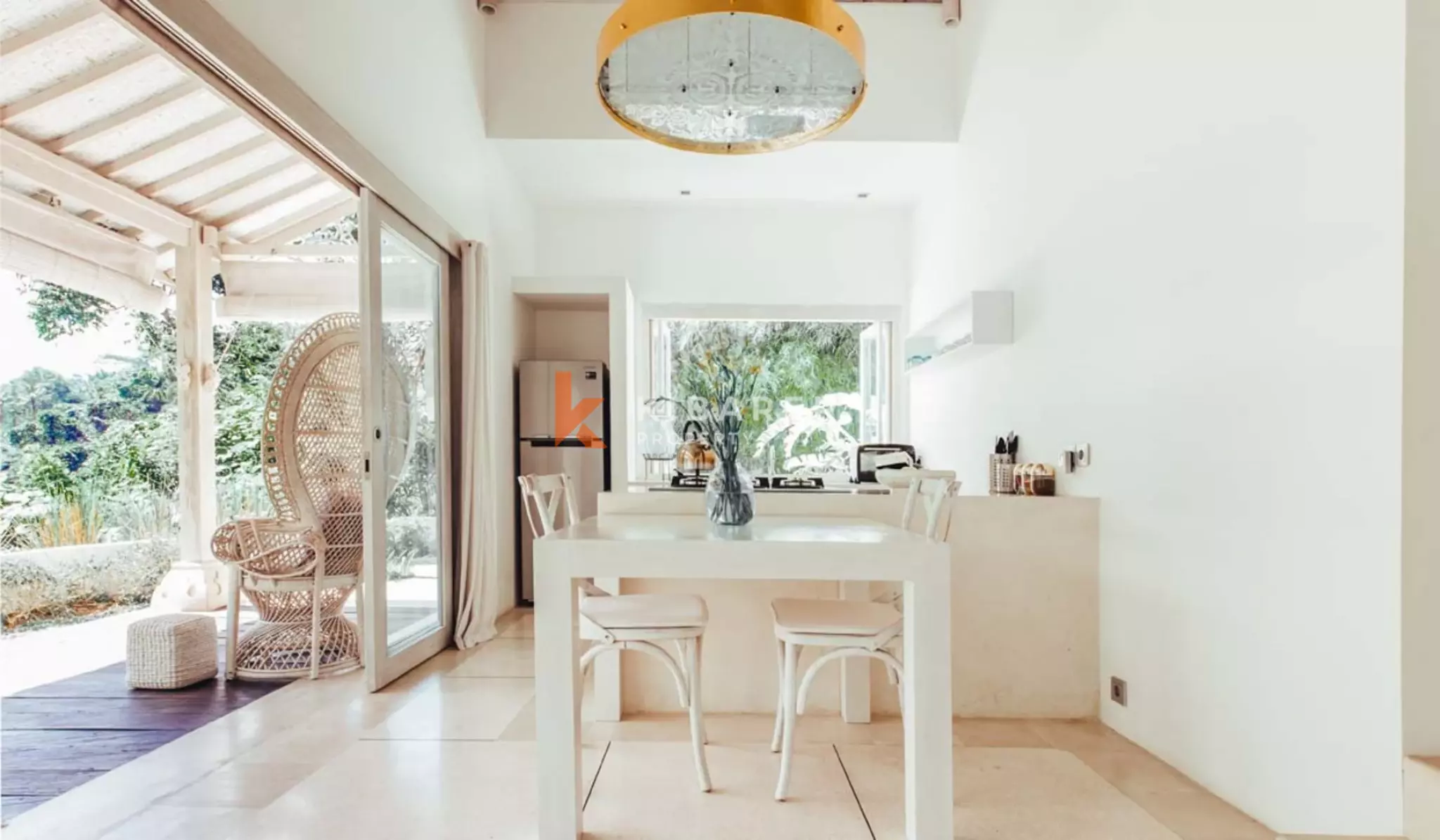 Romantic One Bedroom Nature Hideaway with Infinity Pool Nestled in Ubud