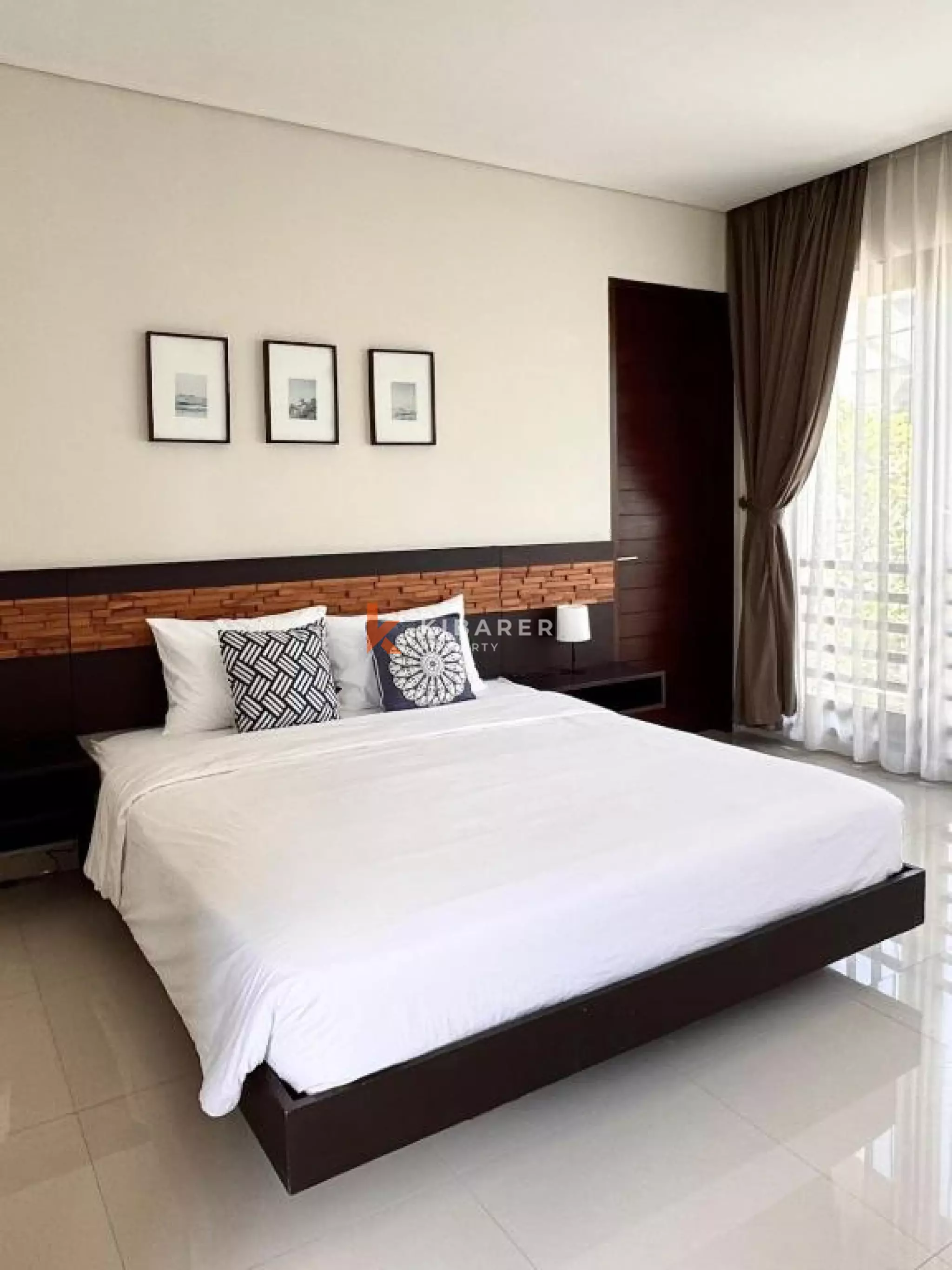 Lovely Two-Bedroom Villa with Enclosed Living in Umalas