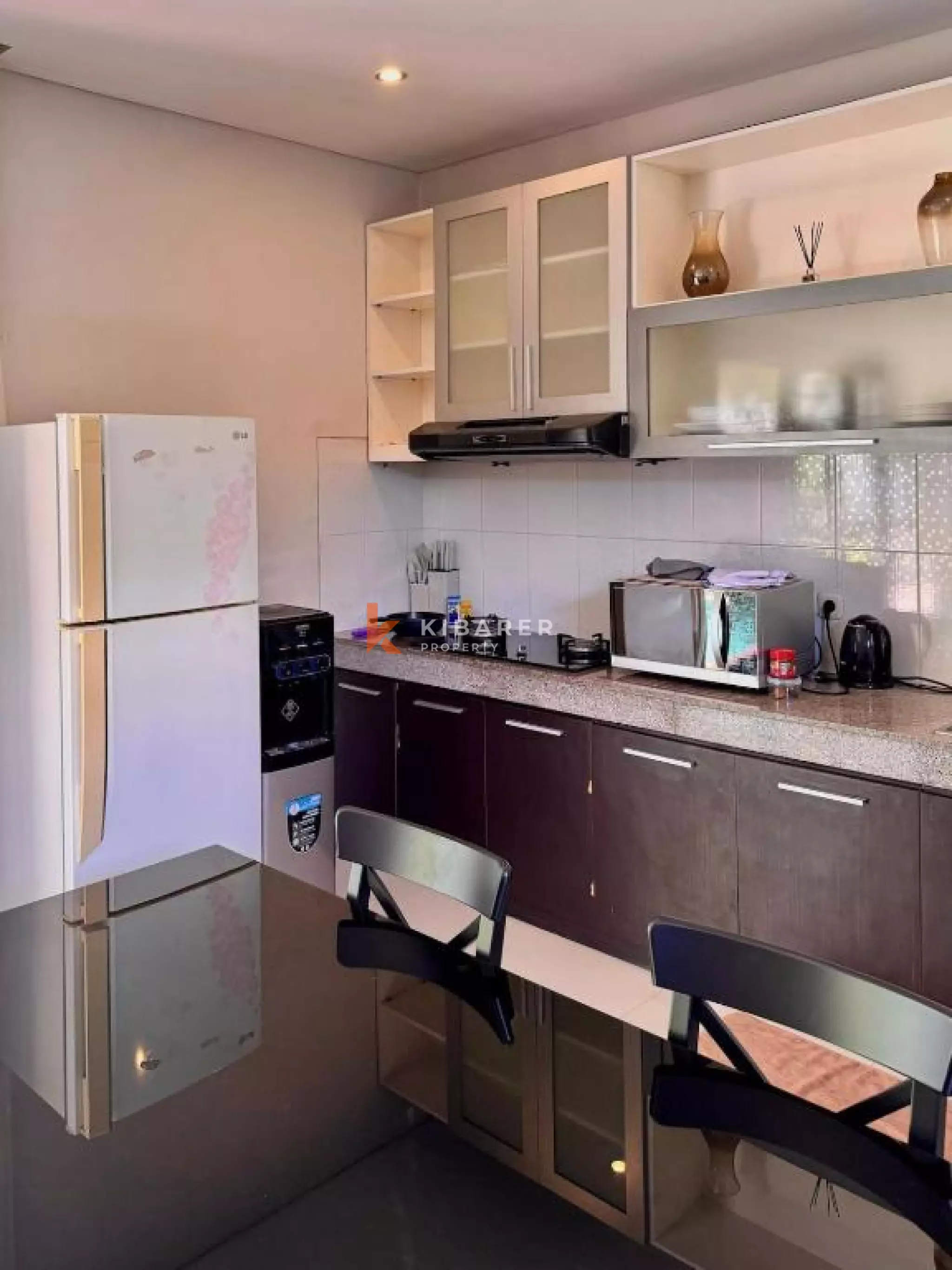 Lovely Two-Bedroom Villa with Enclosed Living in Umalas