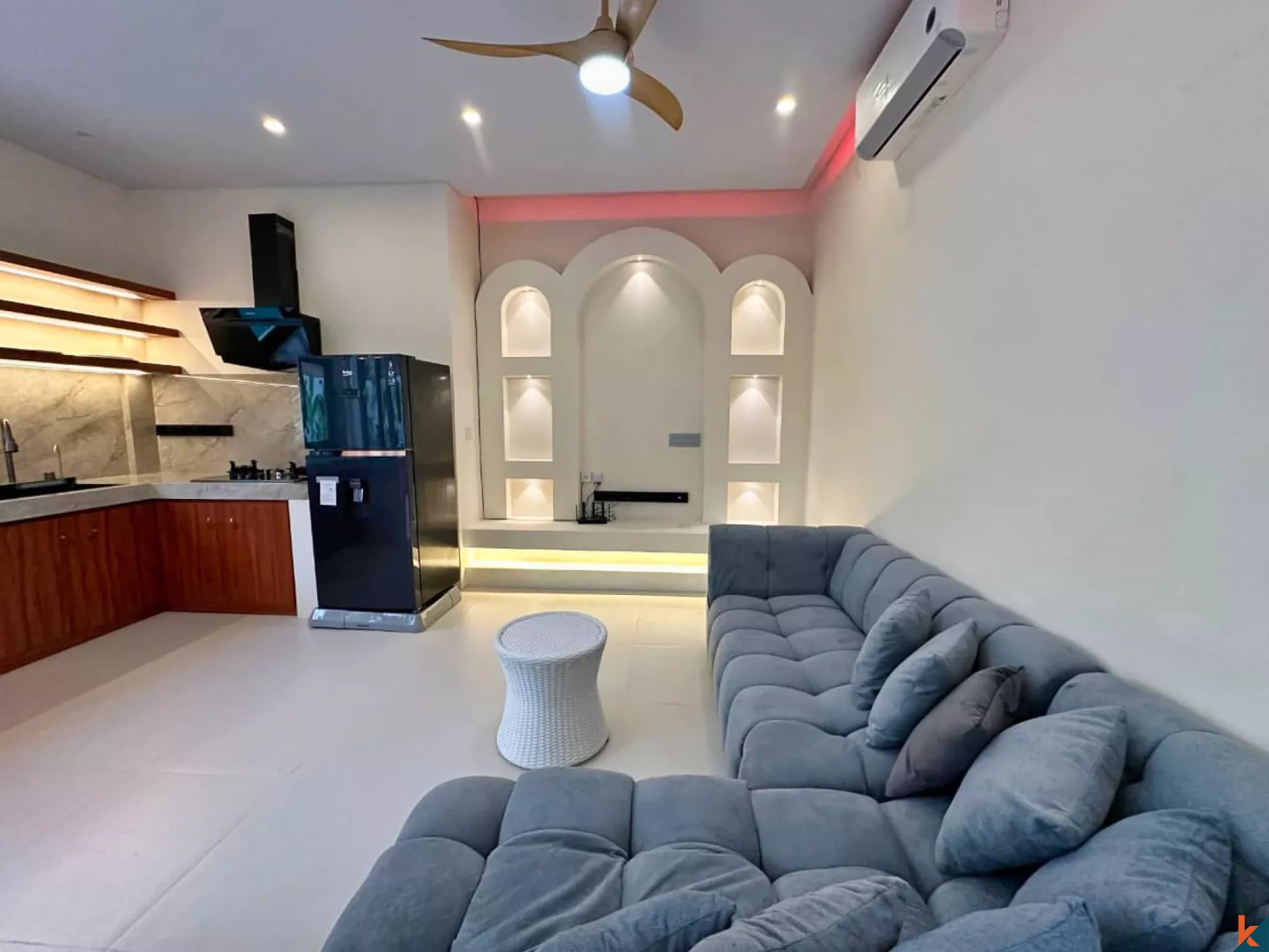 Villa modern hak milik dengan smart system untuk dijual di Jimbaran