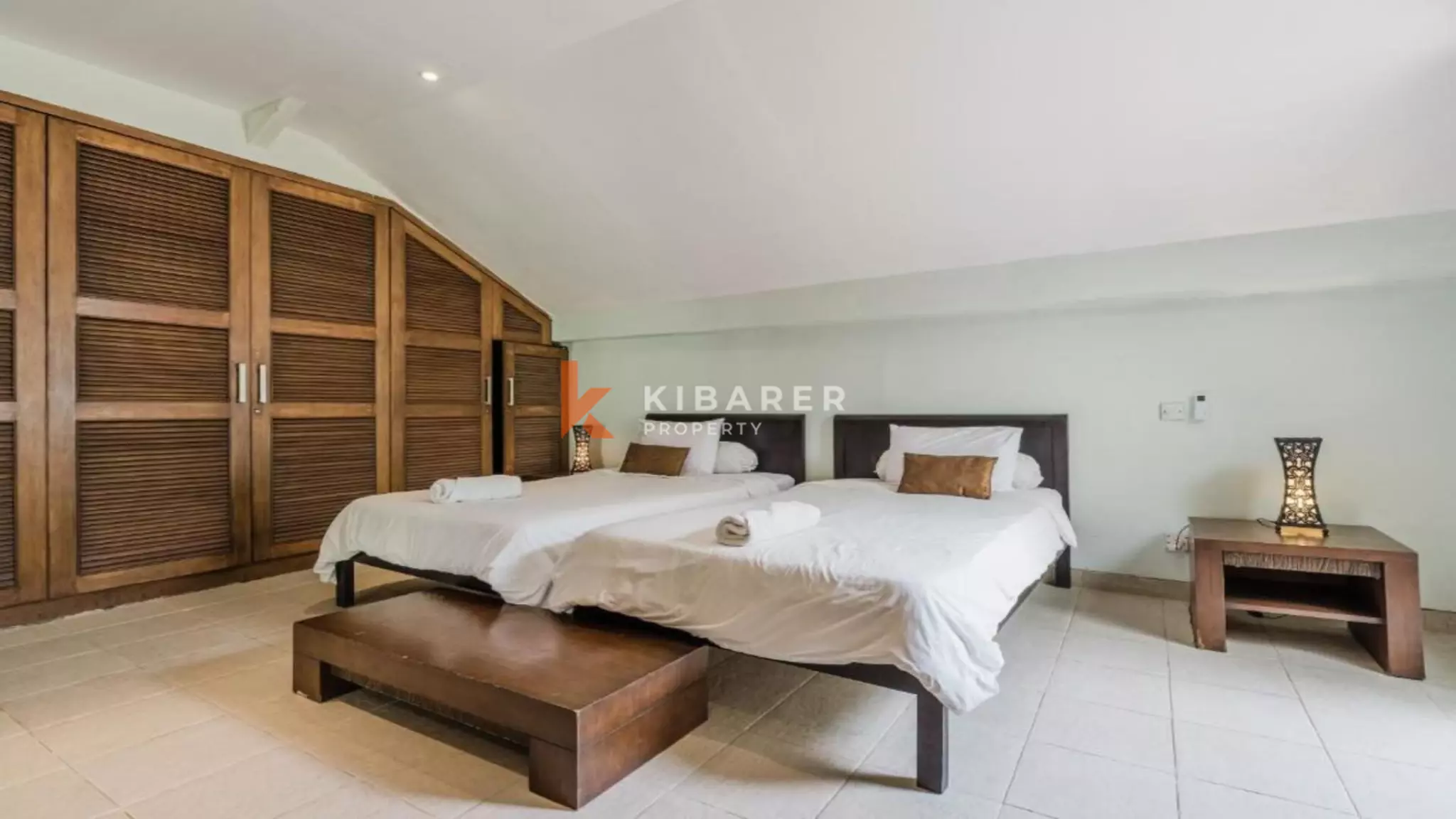 Spacious Four-Bedroom Private Villa with Pool in Seminyak