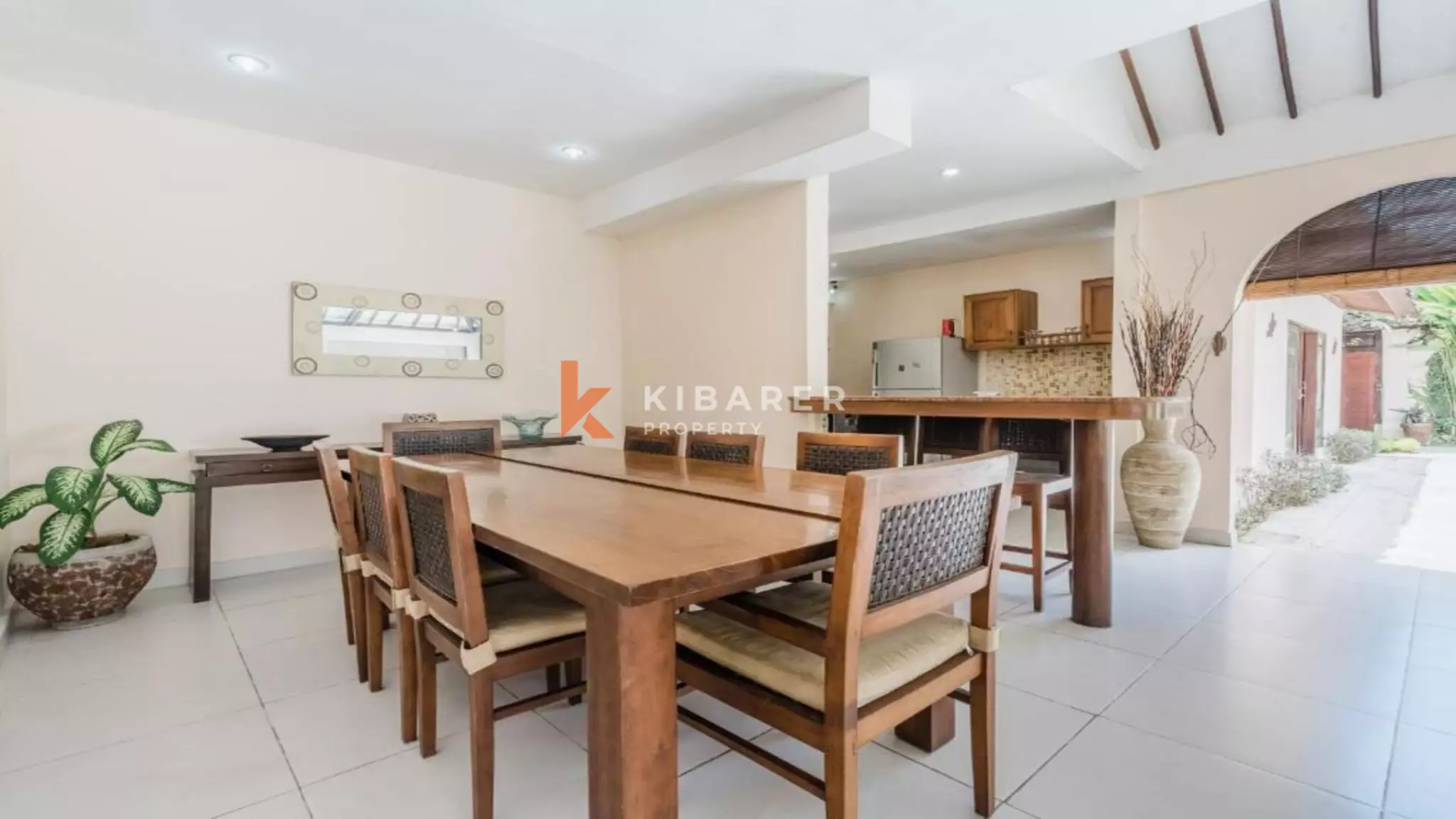 Spacious Four-Bedroom Private Villa with Pool in Seminyak