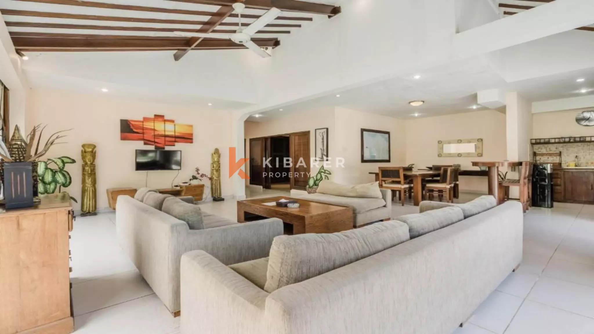 Spacious Four-Bedroom Private Villa with Pool in Seminyak