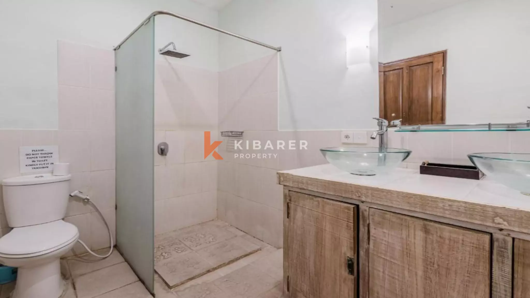 Spacious Four-Bedroom Private Villa with Pool in Seminyak