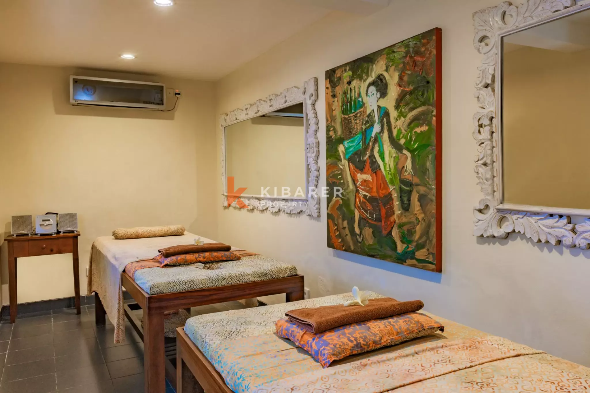 Where the Ocean Meets the Sky - A Six Bedroom Hilltop Villa in Kutuh