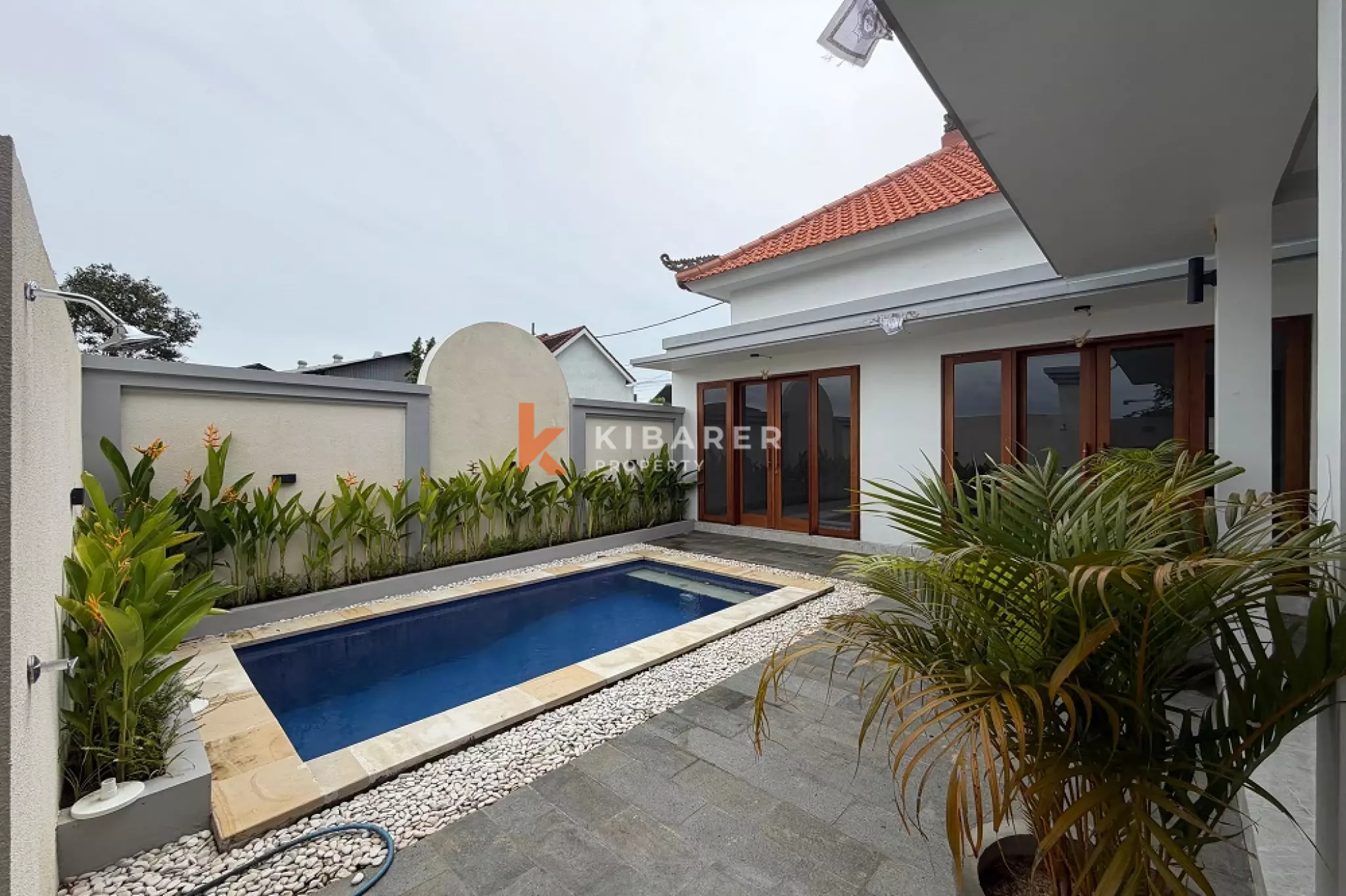 Simple Balinese Two-Bedrooms Open Living Between Berawa-Canggu