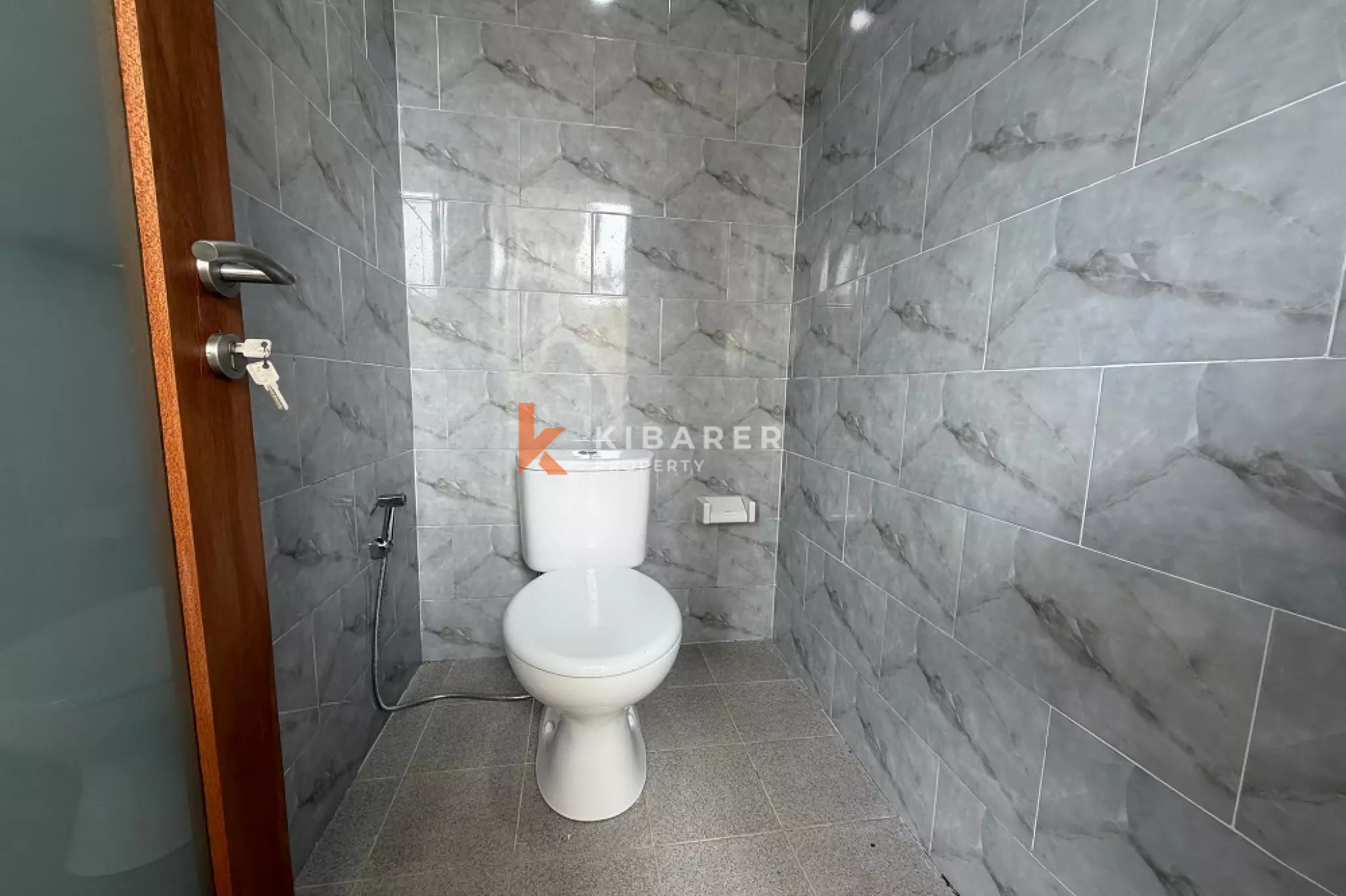 Simple Balinese Two-Bedrooms Open Living Between Berawa-Canggu