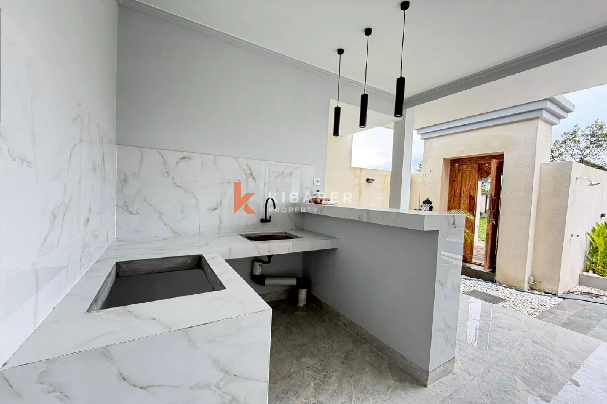 Simple Balinese Two-Bedrooms Open Living Between Berawa-Canggu