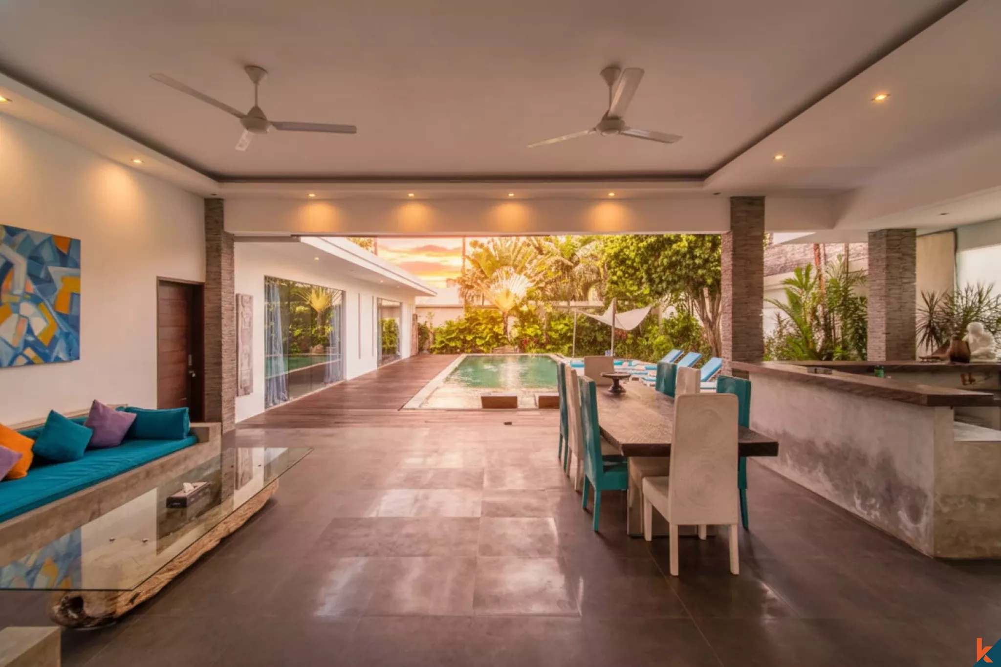 Properti Liburan Sewa Tiga Kamar Tidur yang Menakjubkan Bagian dari Kompleks Pribadi di Seminyak