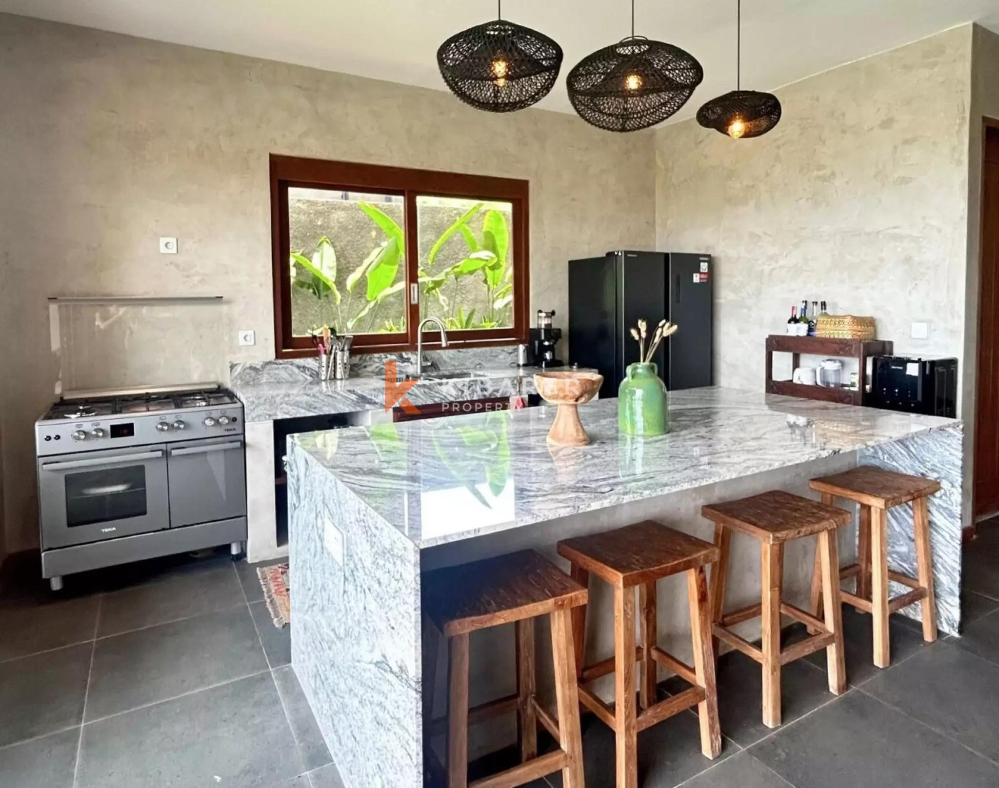 Vila Tiga Kamar Tidur dengan Pemandangan Laut dan Taman Pribadi di Uluwatu