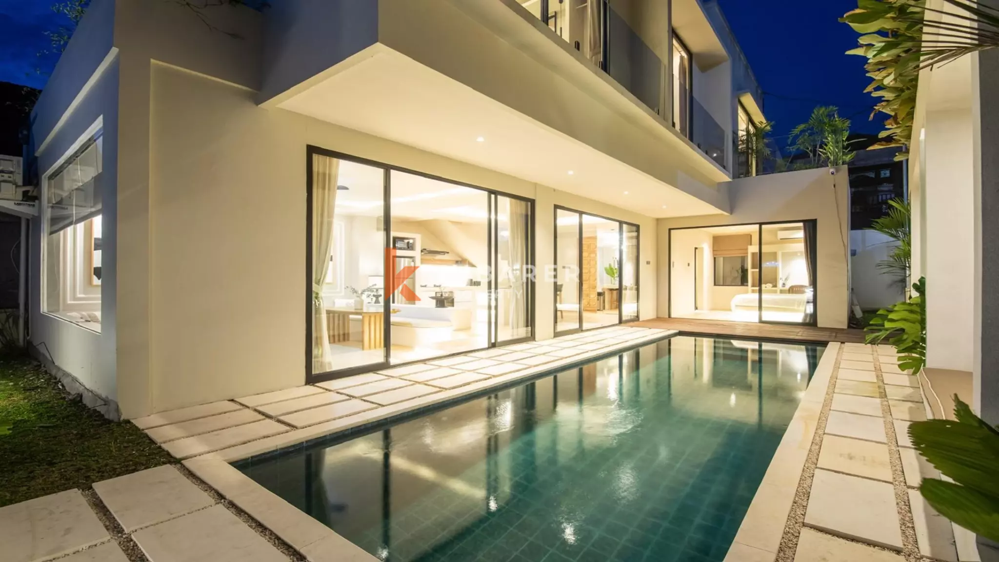 Charmante villa de quatre chambres avec piscine à Berawa