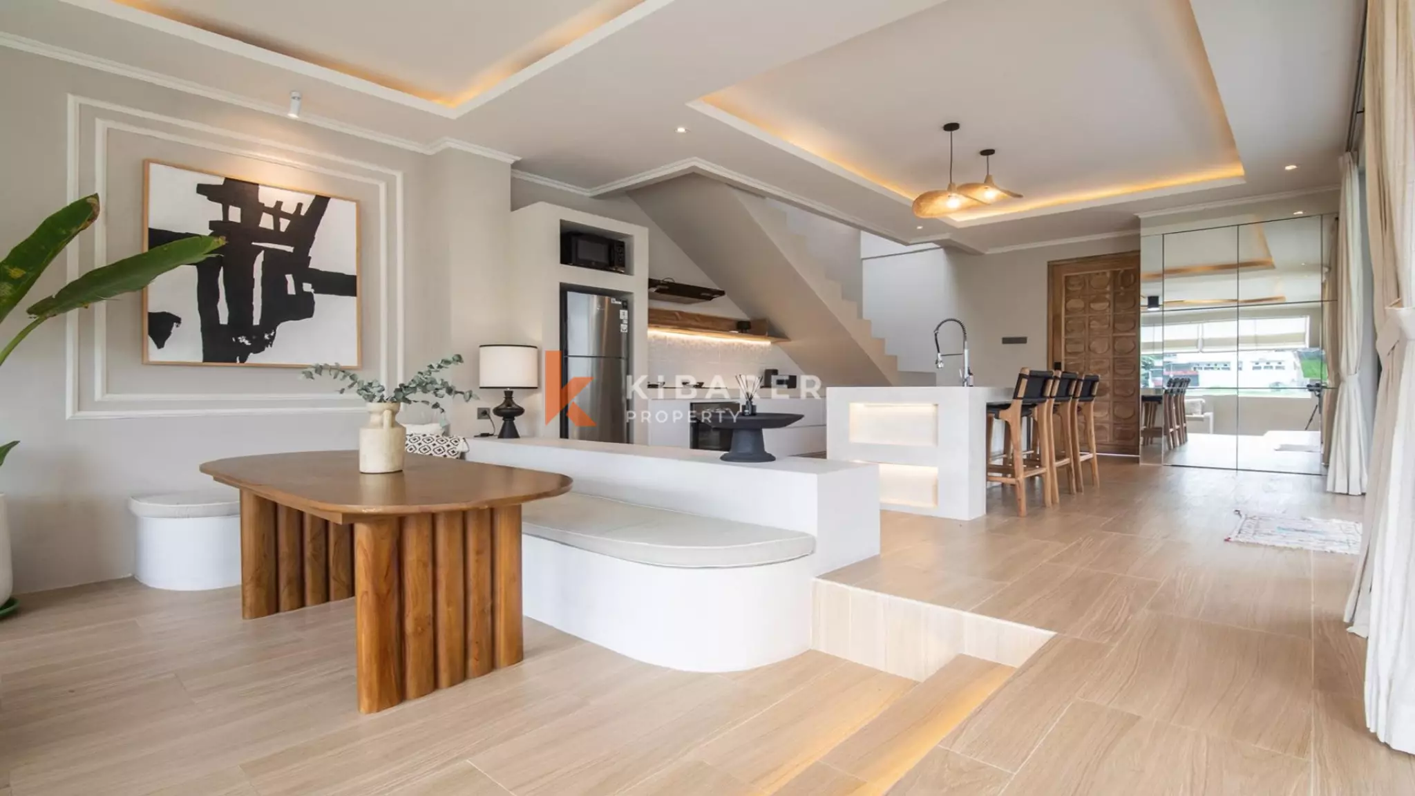 Charmante villa de quatre chambres avec piscine à Berawa