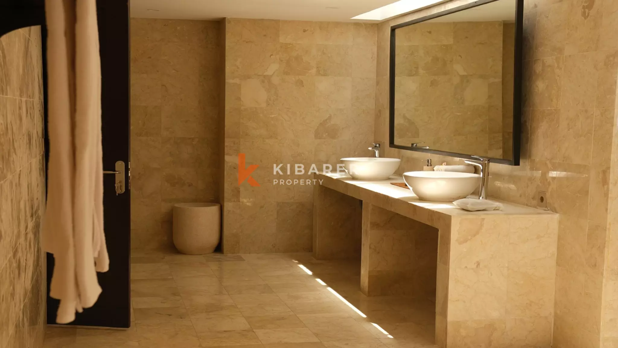 Tropical Sanctuary: Private Two-Bedroom Villa with Pool in Ubud