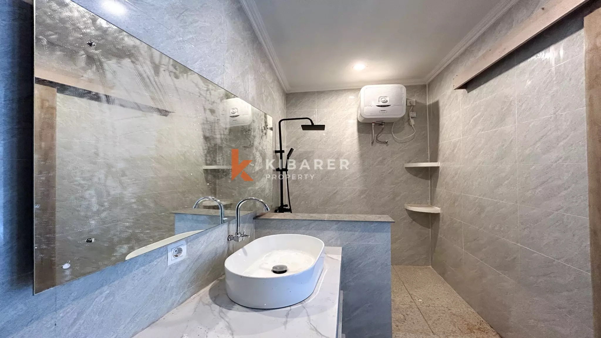 Three-Bedroom Balinese-Style Villa with Private Pool in Kerobokan